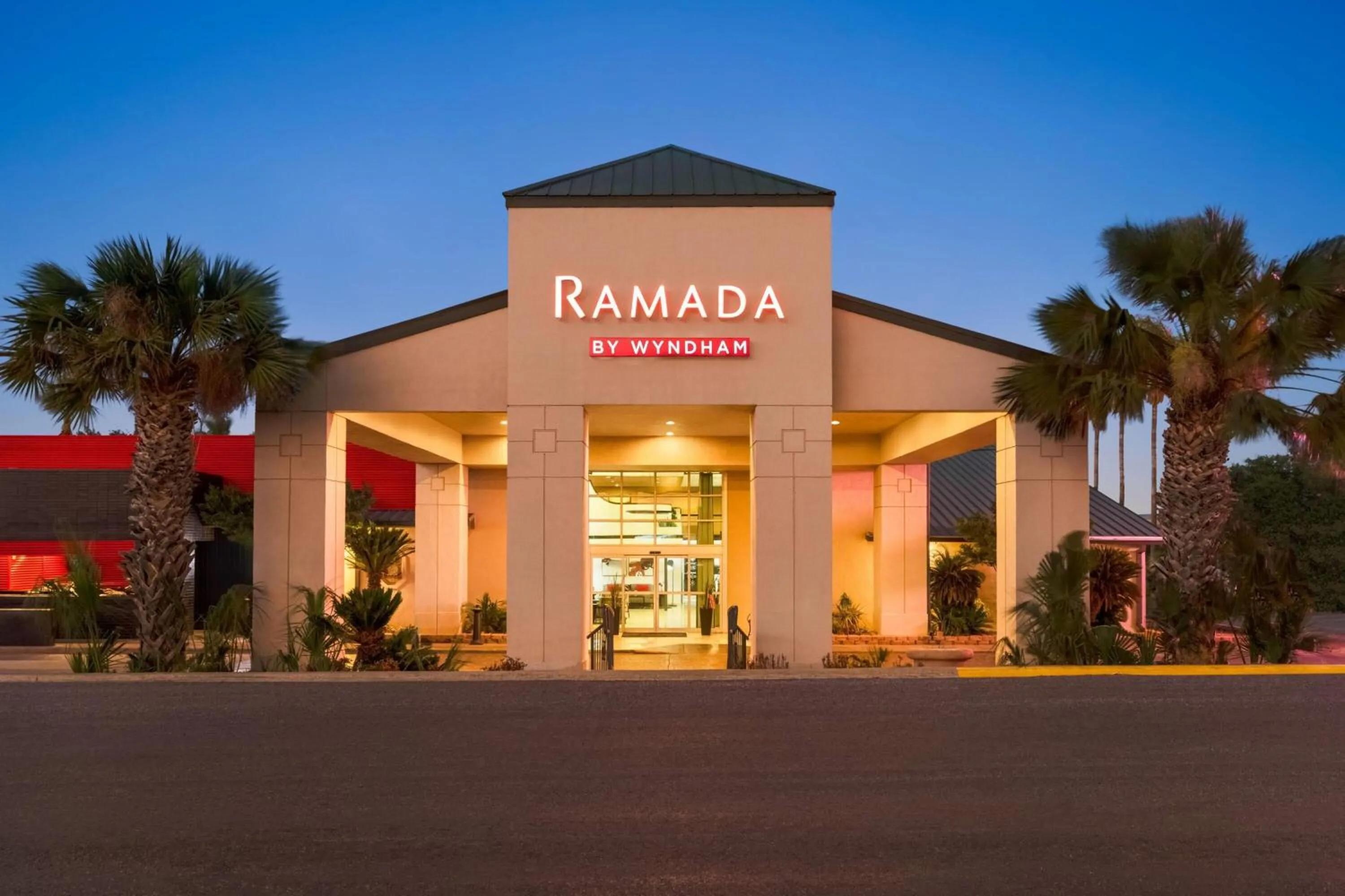 Property building in Ramada by Wyndham Del Rio