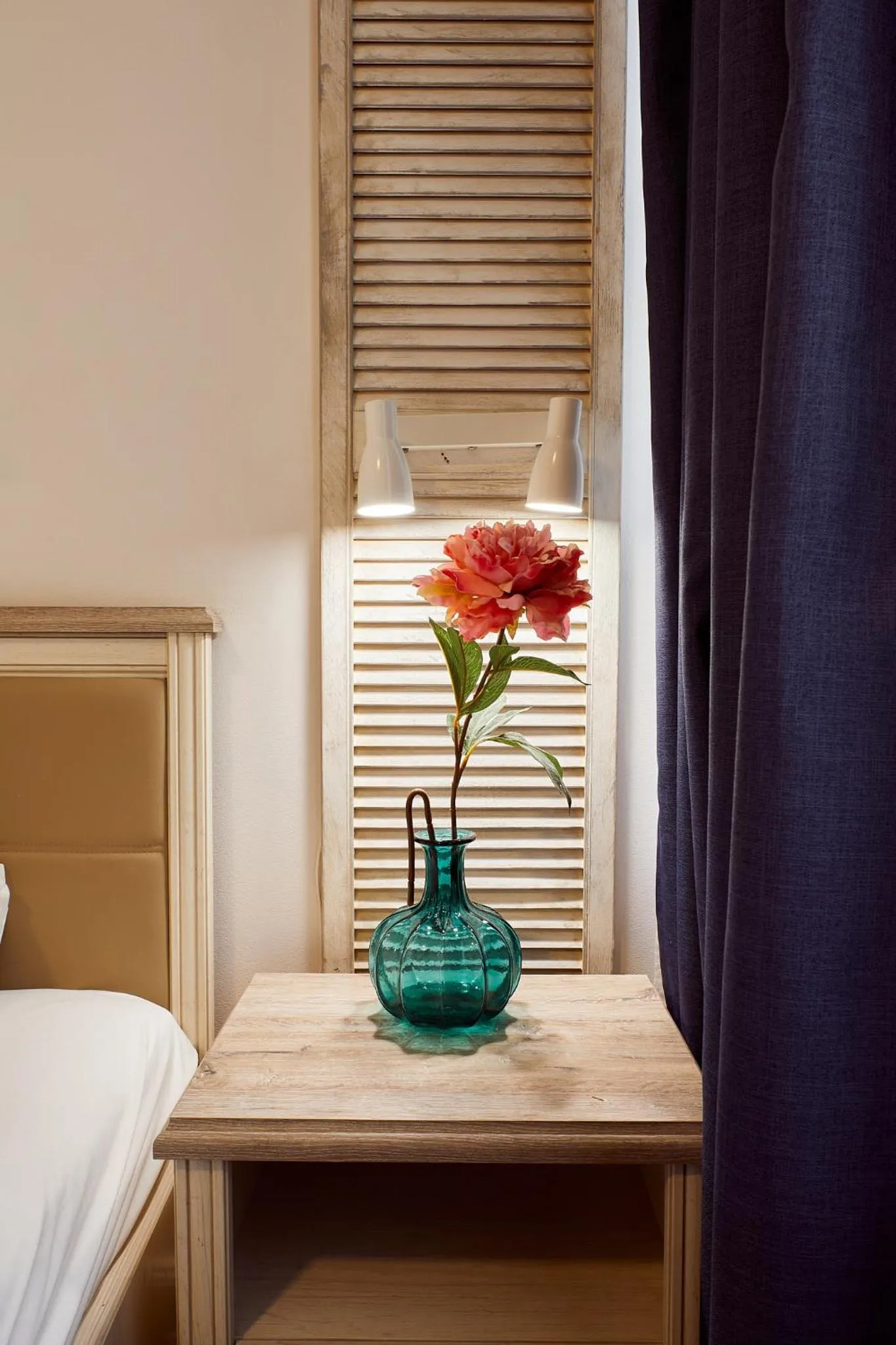 Decorative detail, Bed in Stabu Sēta Residence