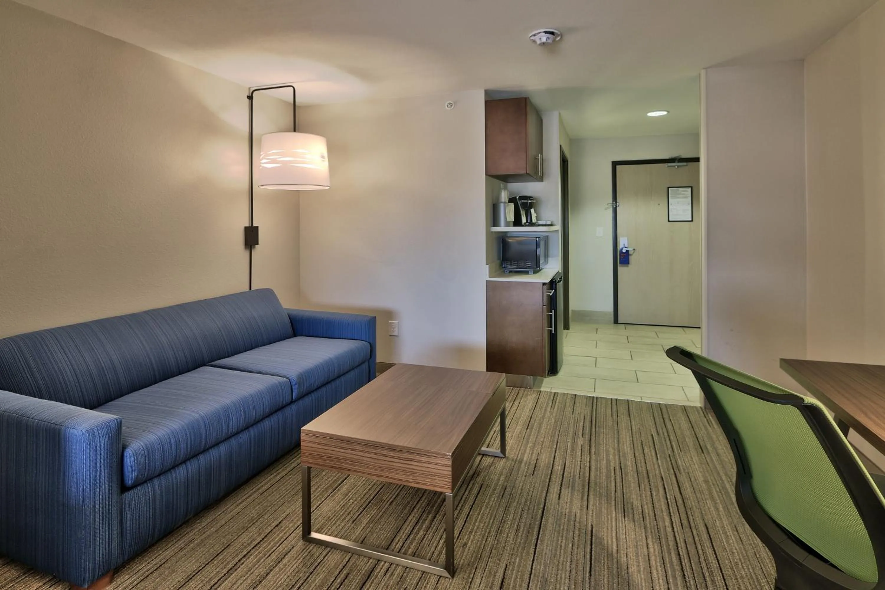 Holiday Inn Express & Suites Portales by IHG