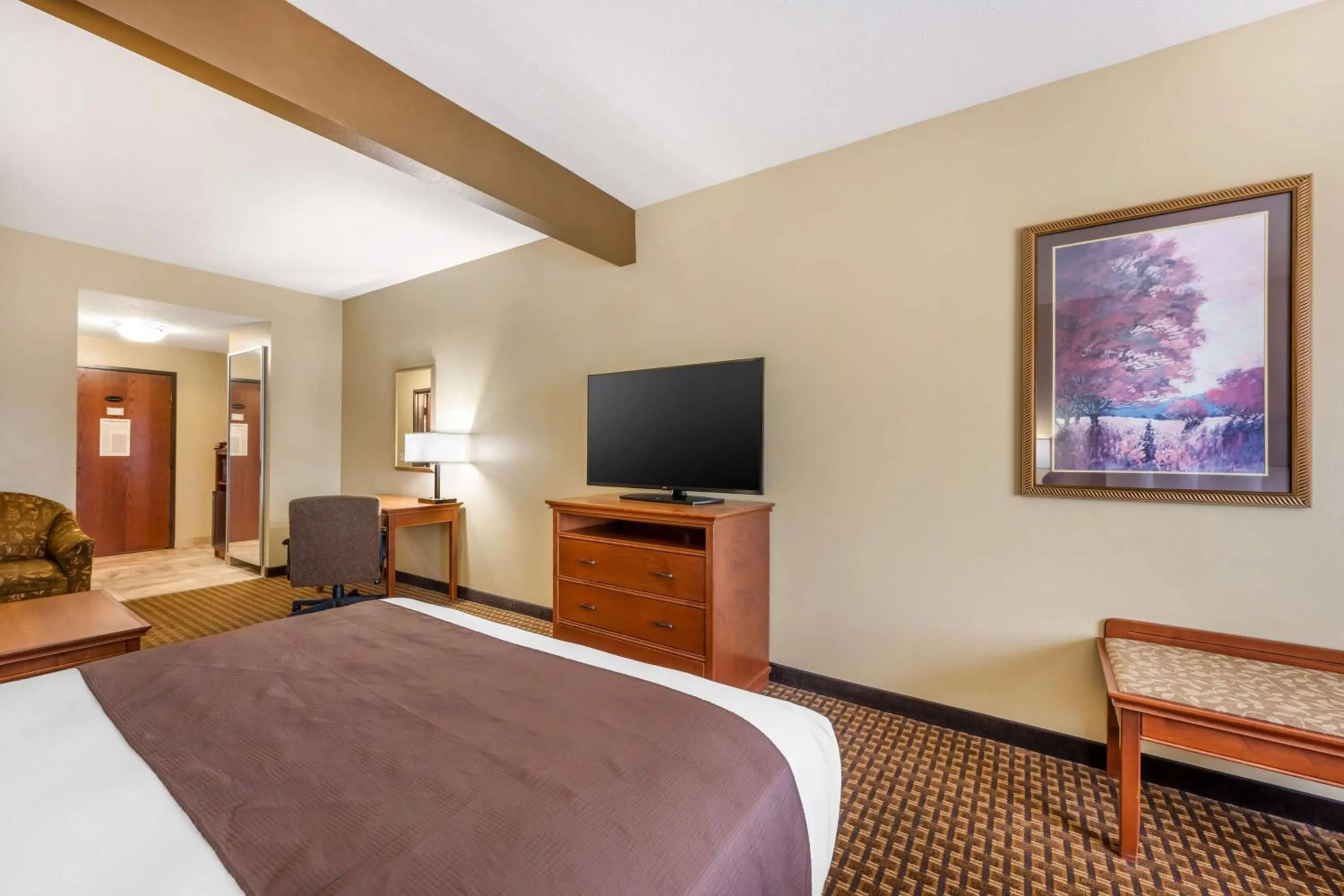 Bedroom, Bed in Best Western Plus Grand Island Inn and Suites