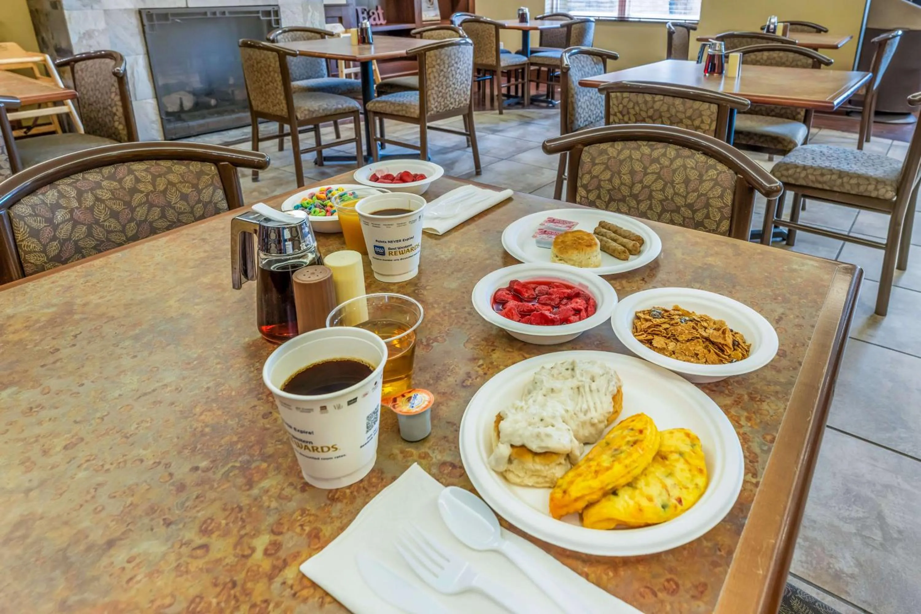 Breakfast in Best Western Plus Grand Island Inn and Suites