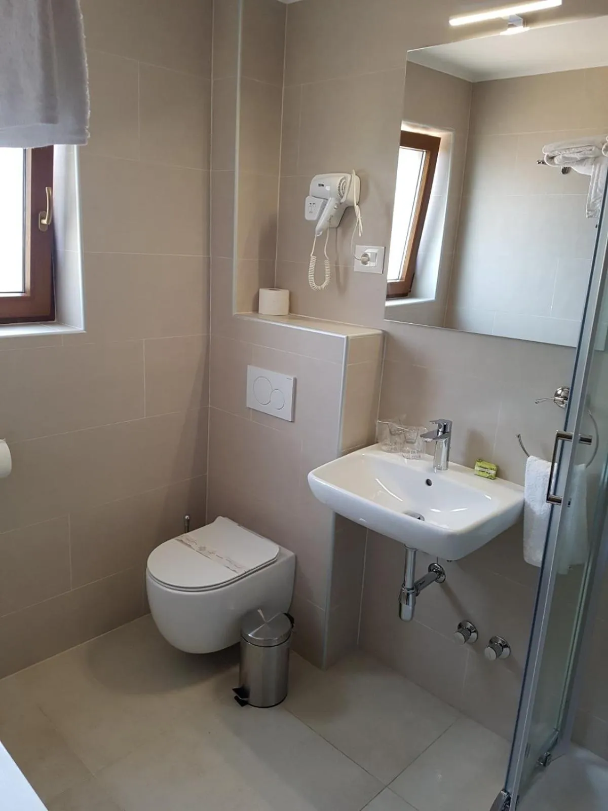 Shower in Hotel Natura Vilanija