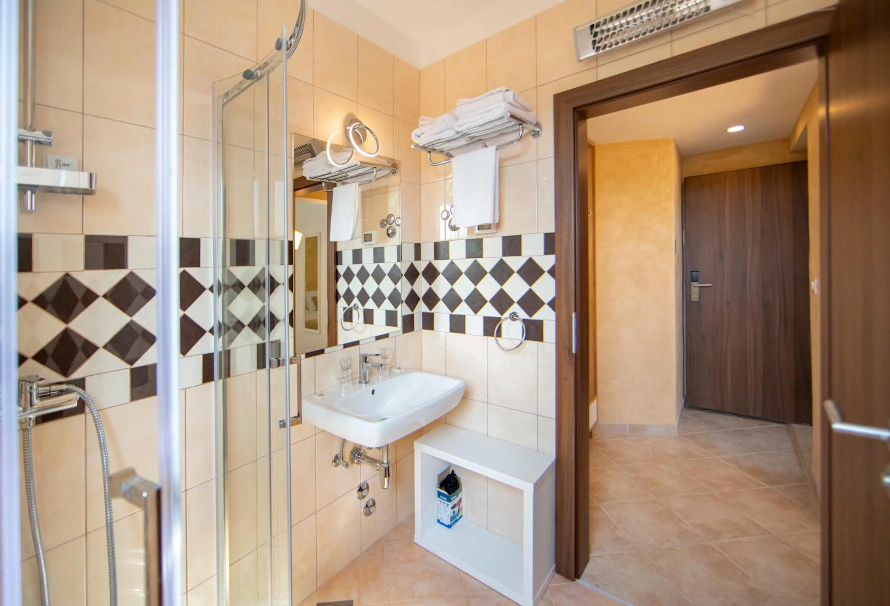 Shower in Hotel Natura Vilanija