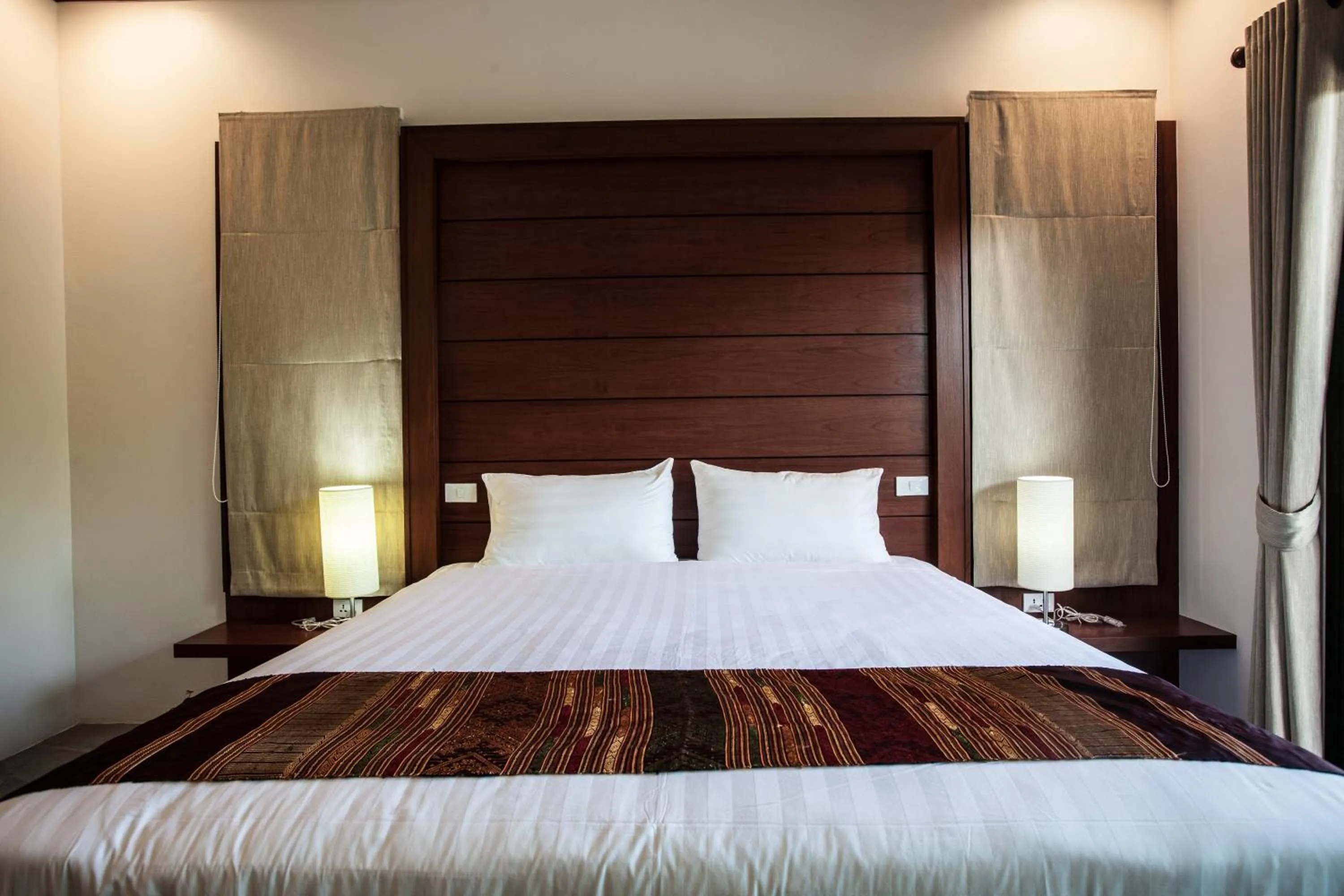 Bedroom, Bed in Baan Pinya Cosy One Bedroom Executive Bungalow