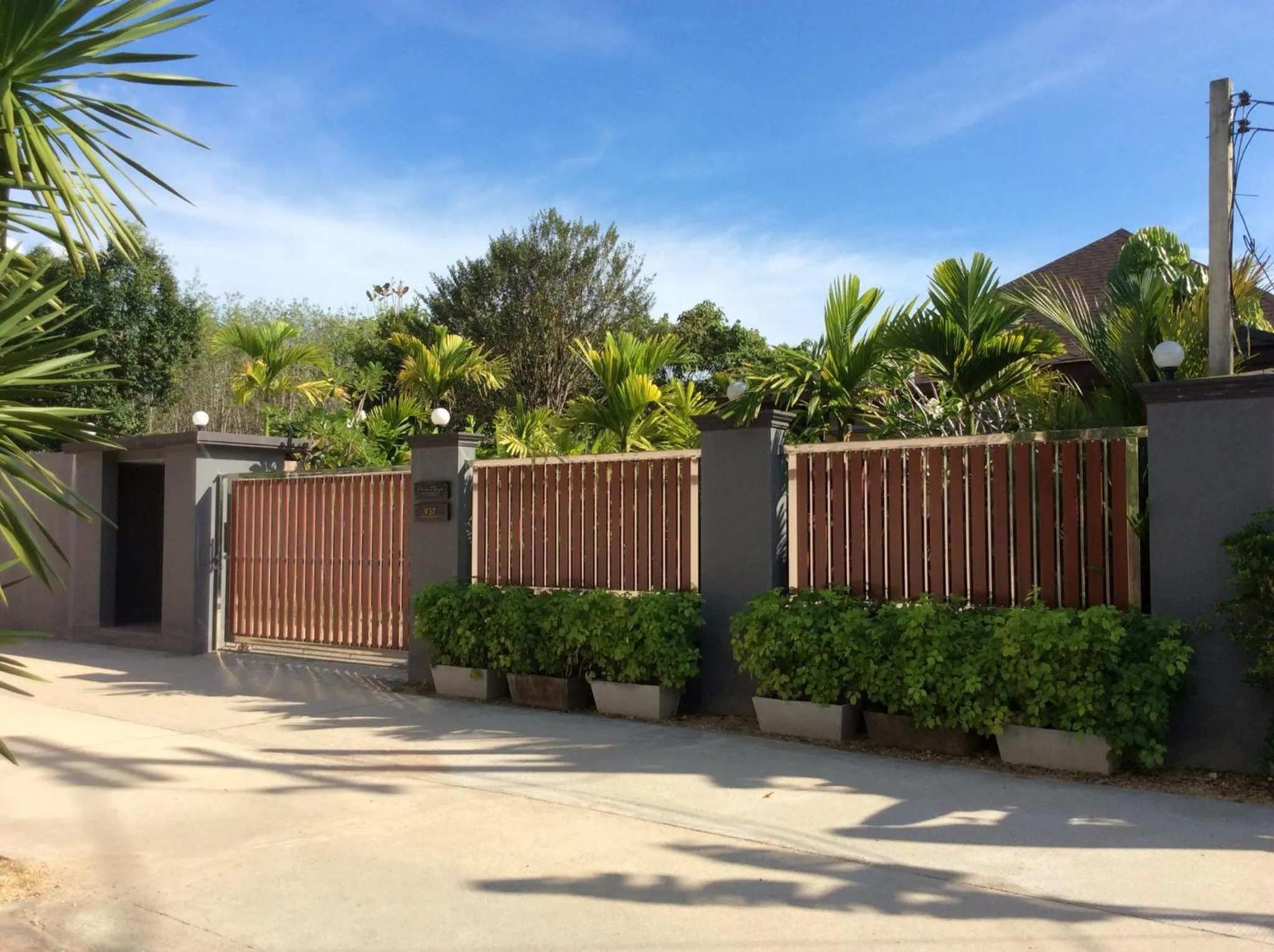 Facade/entrance in Baan Pinya Cosy One Bedroom Executive Bungalow