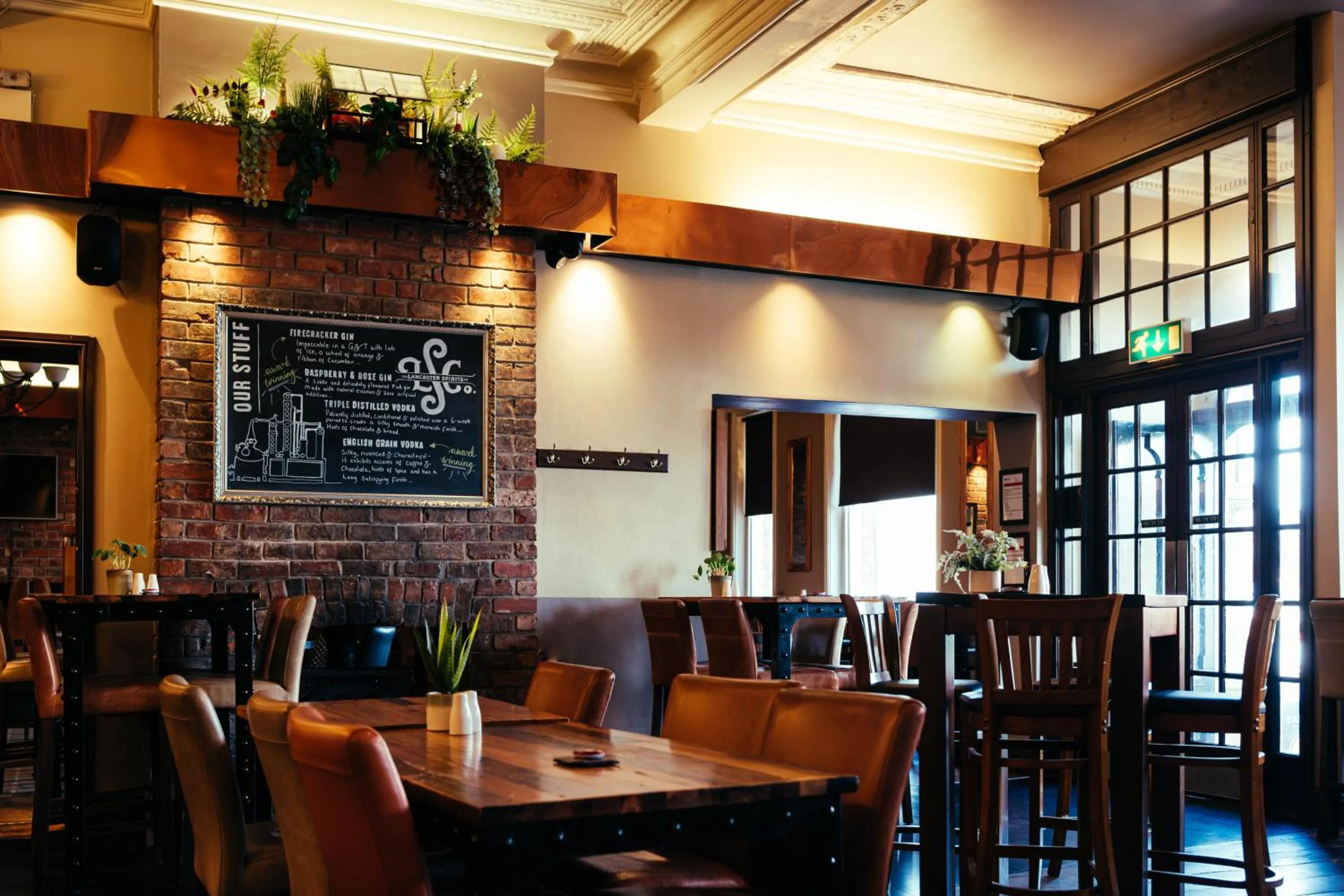 Restaurant/places to eat in The Duke of Edinburgh Hotel & Bar