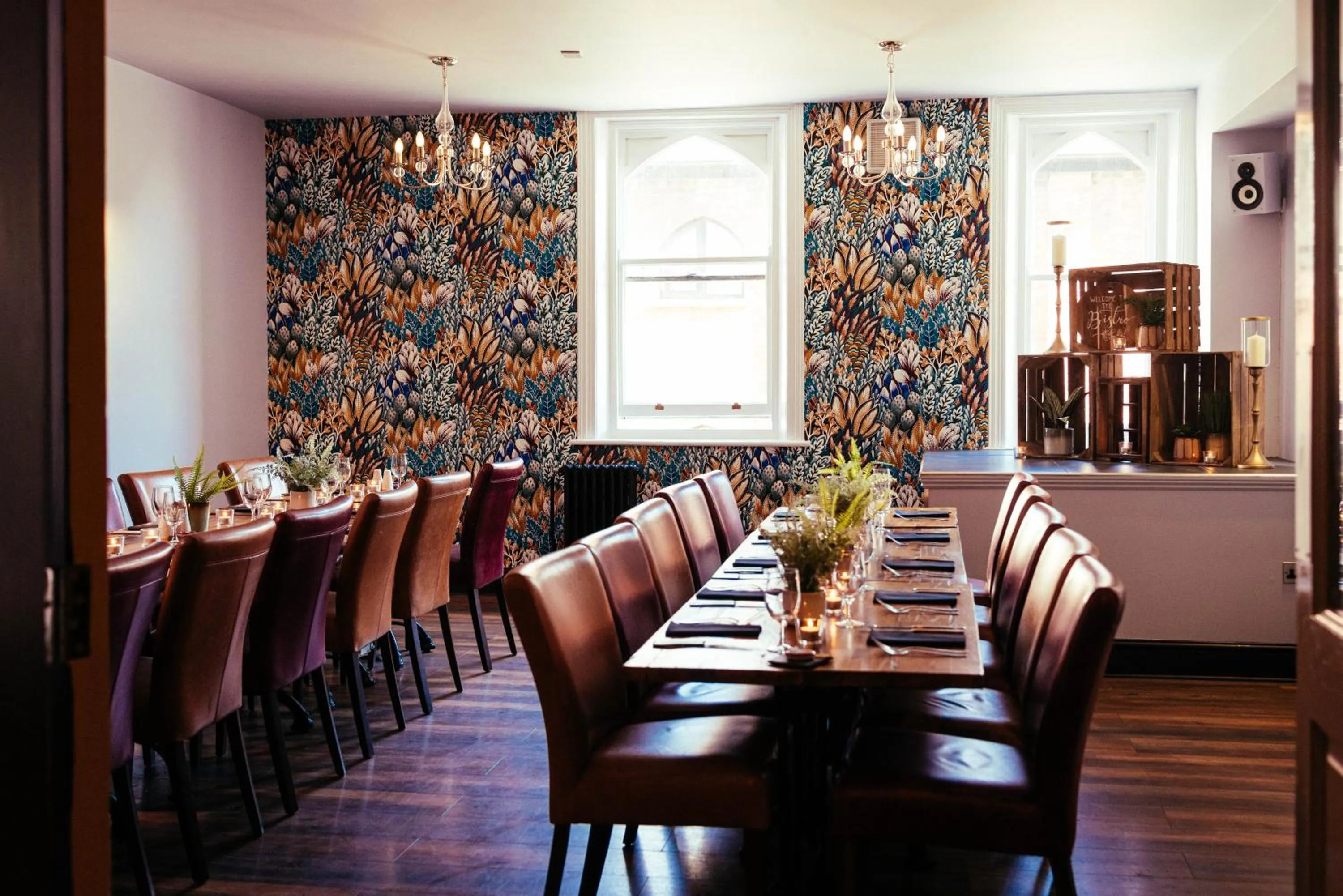Restaurant/places to eat in The Duke of Edinburgh Hotel & Bar