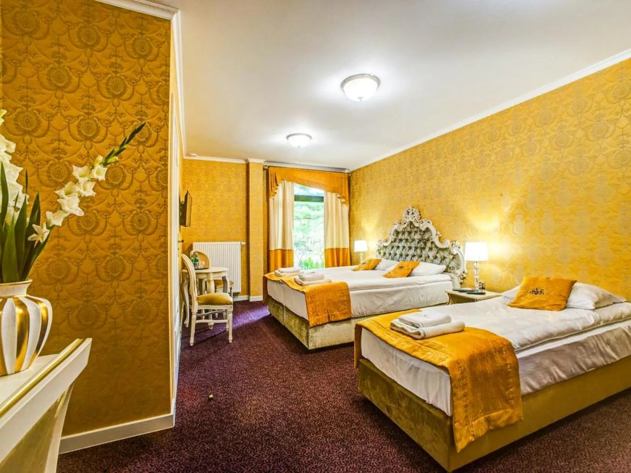 Bed in ROYAL PALACE Centrum Bankietowe