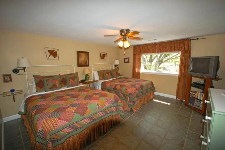 Bed in Mountain Springs Cabins