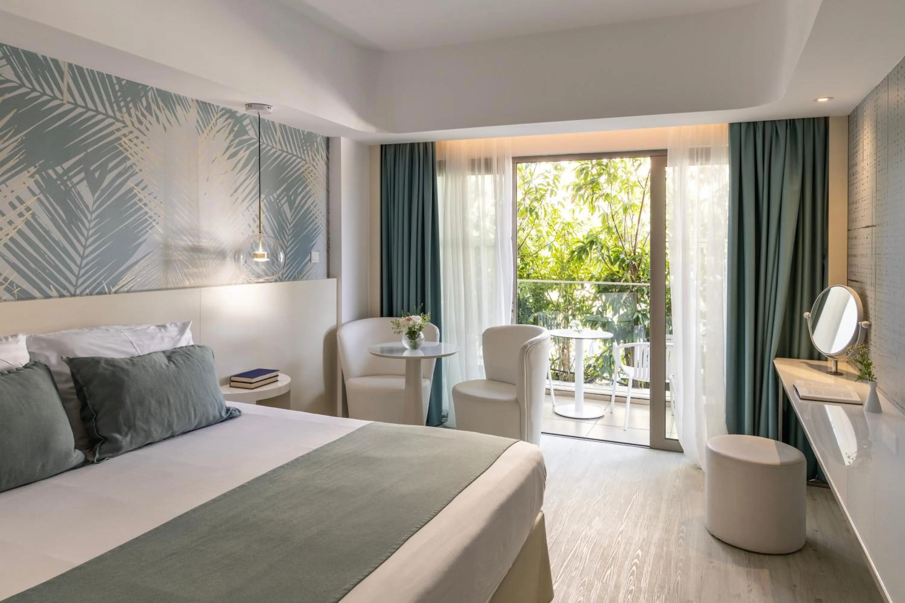 Bedroom, Bed in Ivi Mare - Designed for Adults by Louis Hotels