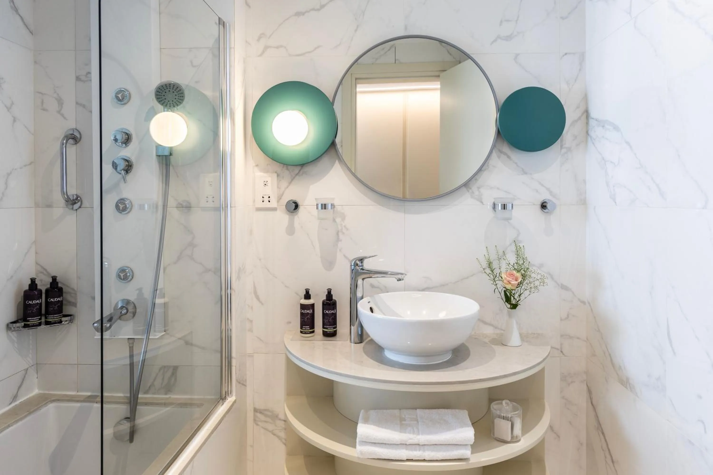 Bathroom in Ivi Mare - Designed for Adults by Louis Hotels