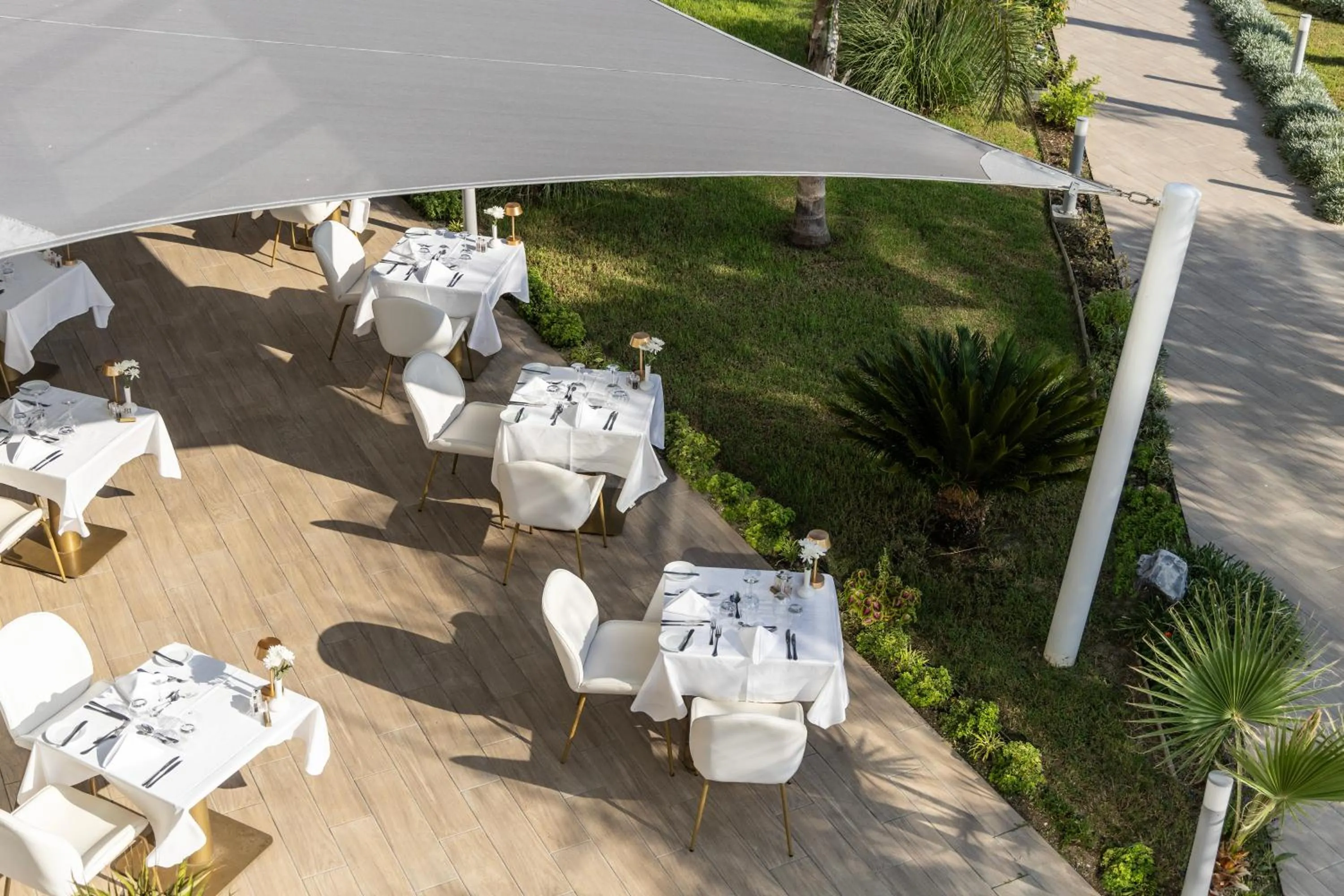 Restaurant/places to eat in Ivi Mare - Designed for Adults by Louis Hotels