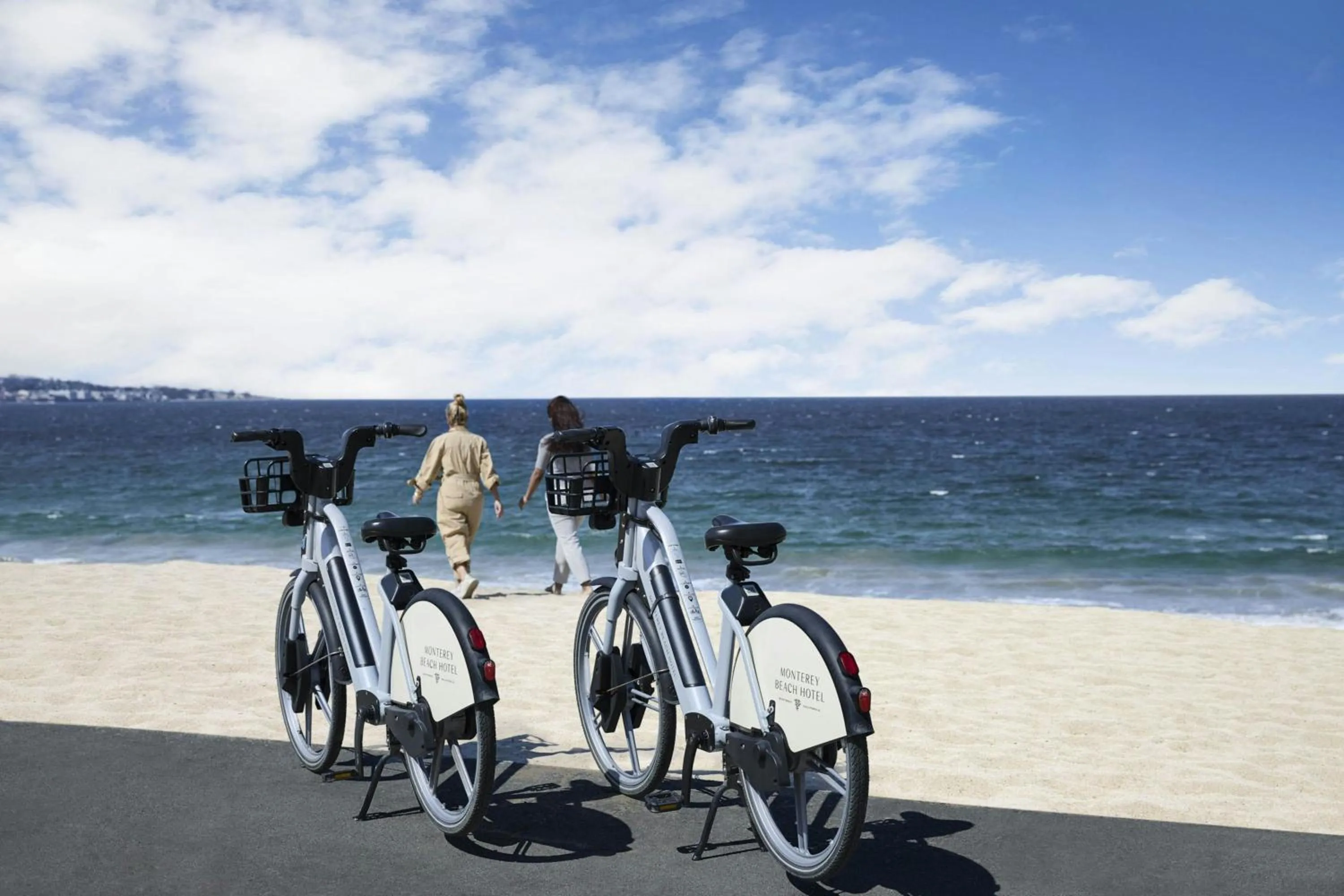 Beach in Monterey Beach Hotel, a Tribute Portfolio Hotel