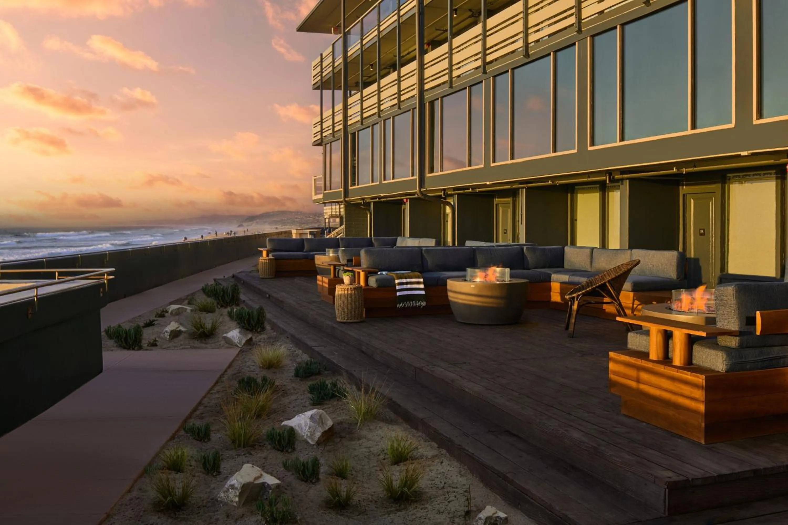 Property building in Monterey Beach Hotel, a Tribute Portfolio Hotel