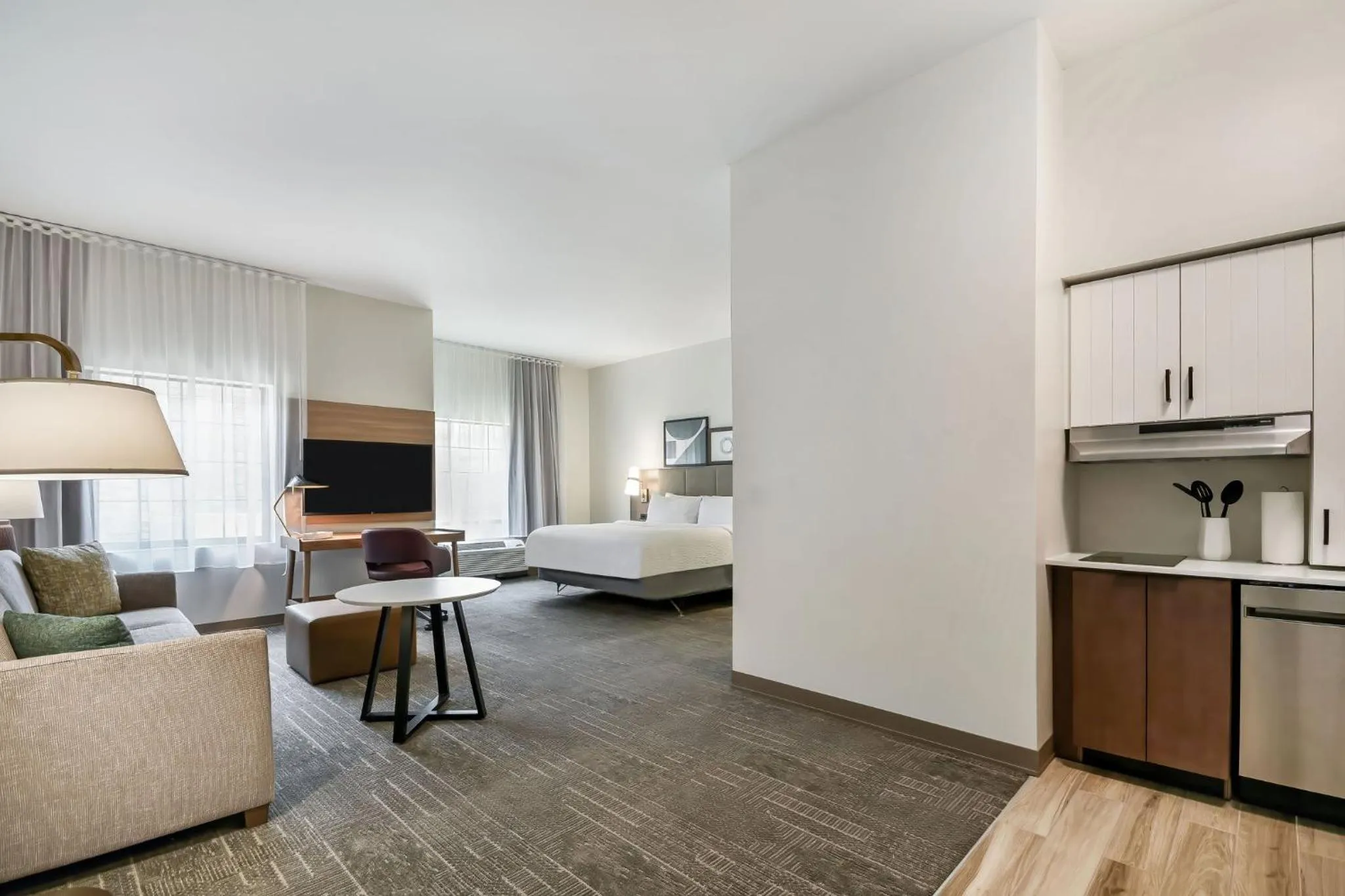 Photo of the whole room, Bed in Staybridge Suites Toledo/Maumee by IHG