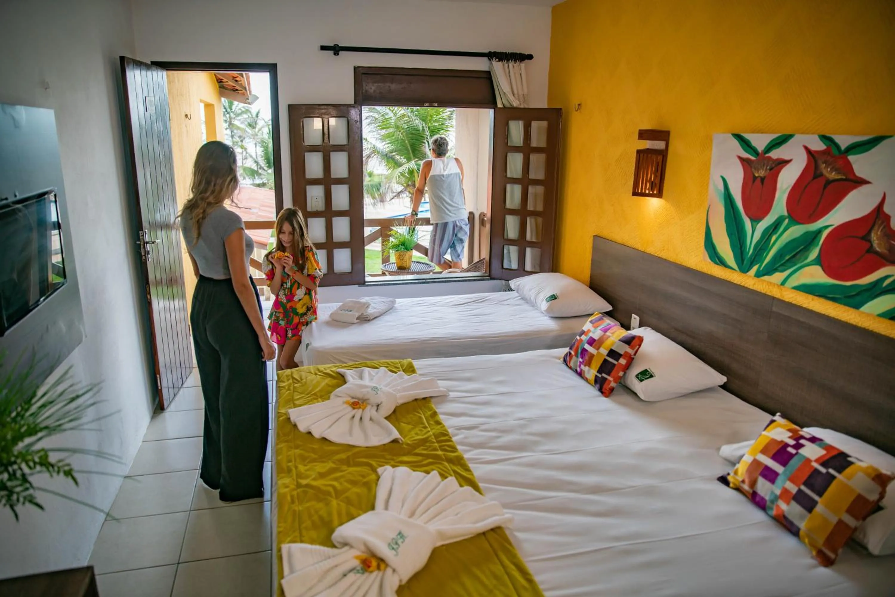 Photo of the whole room, Bed in Jangadeiro Praia Hotel Resort - Parque Aquático e Pé na Areia