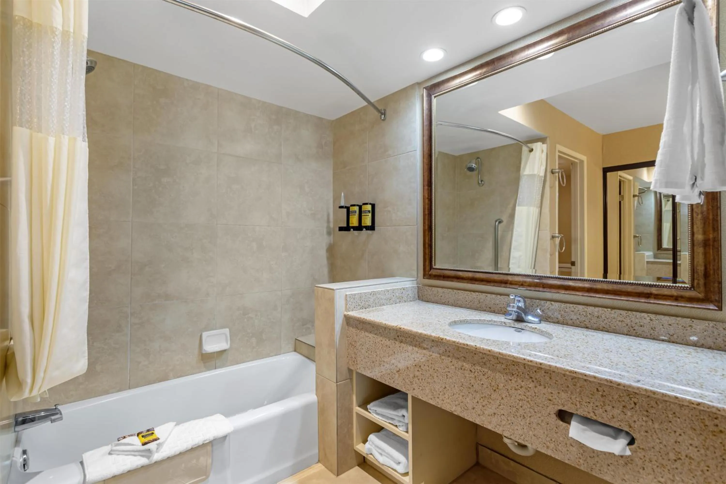 Bathroom in Best Western Plus Big America