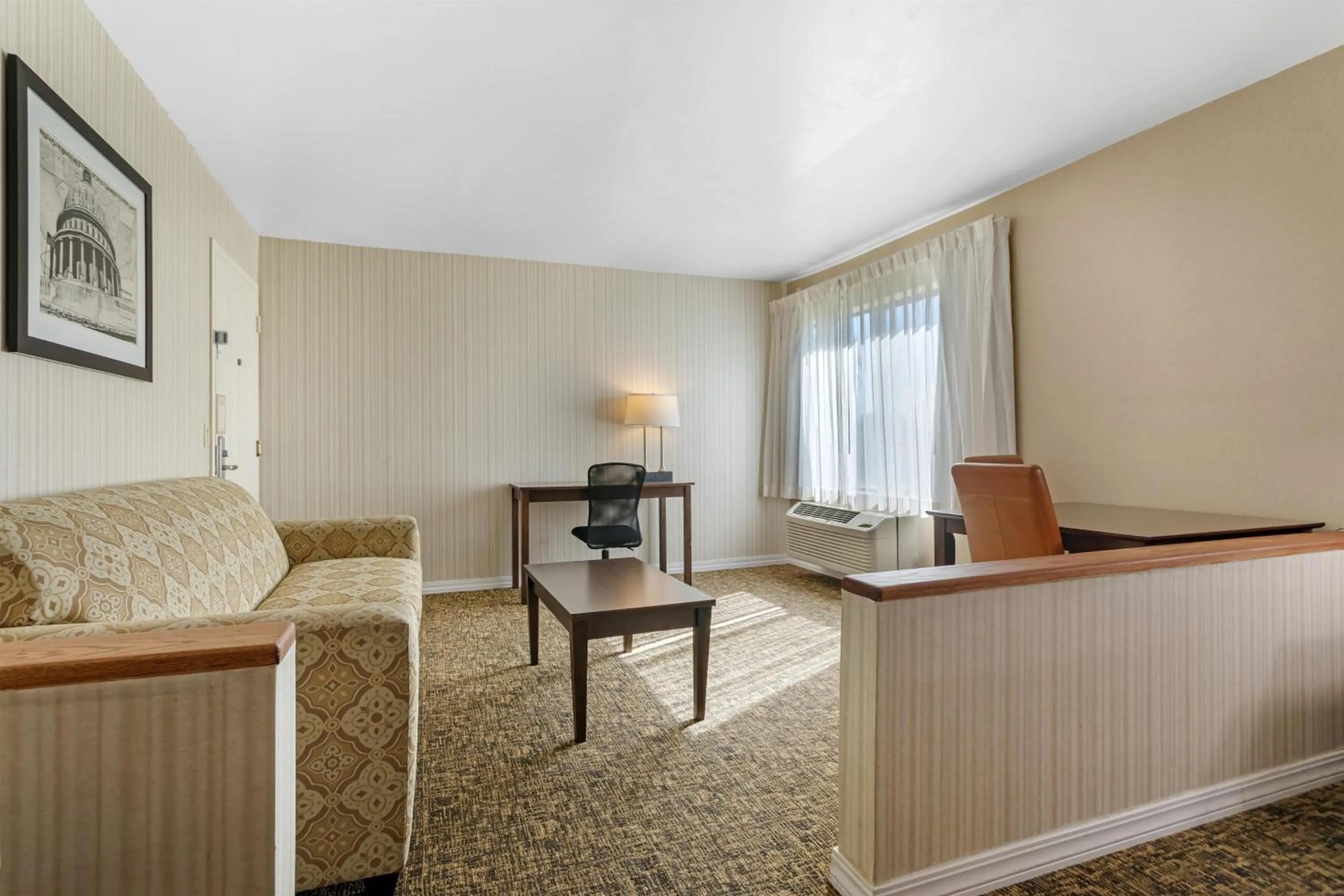 Bedroom in Best Western Plus Big America