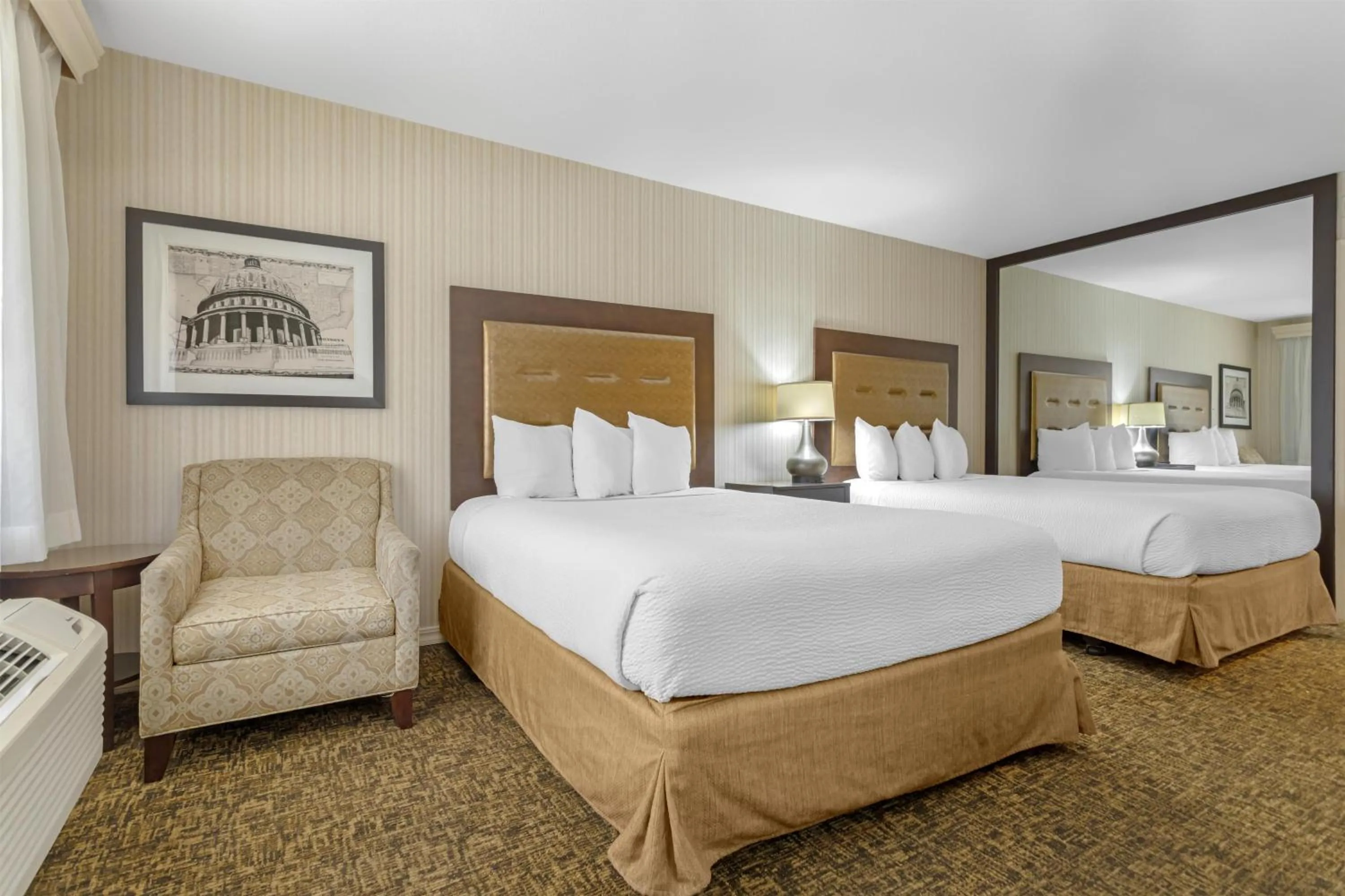 Bedroom, Bed in Best Western Plus Big America