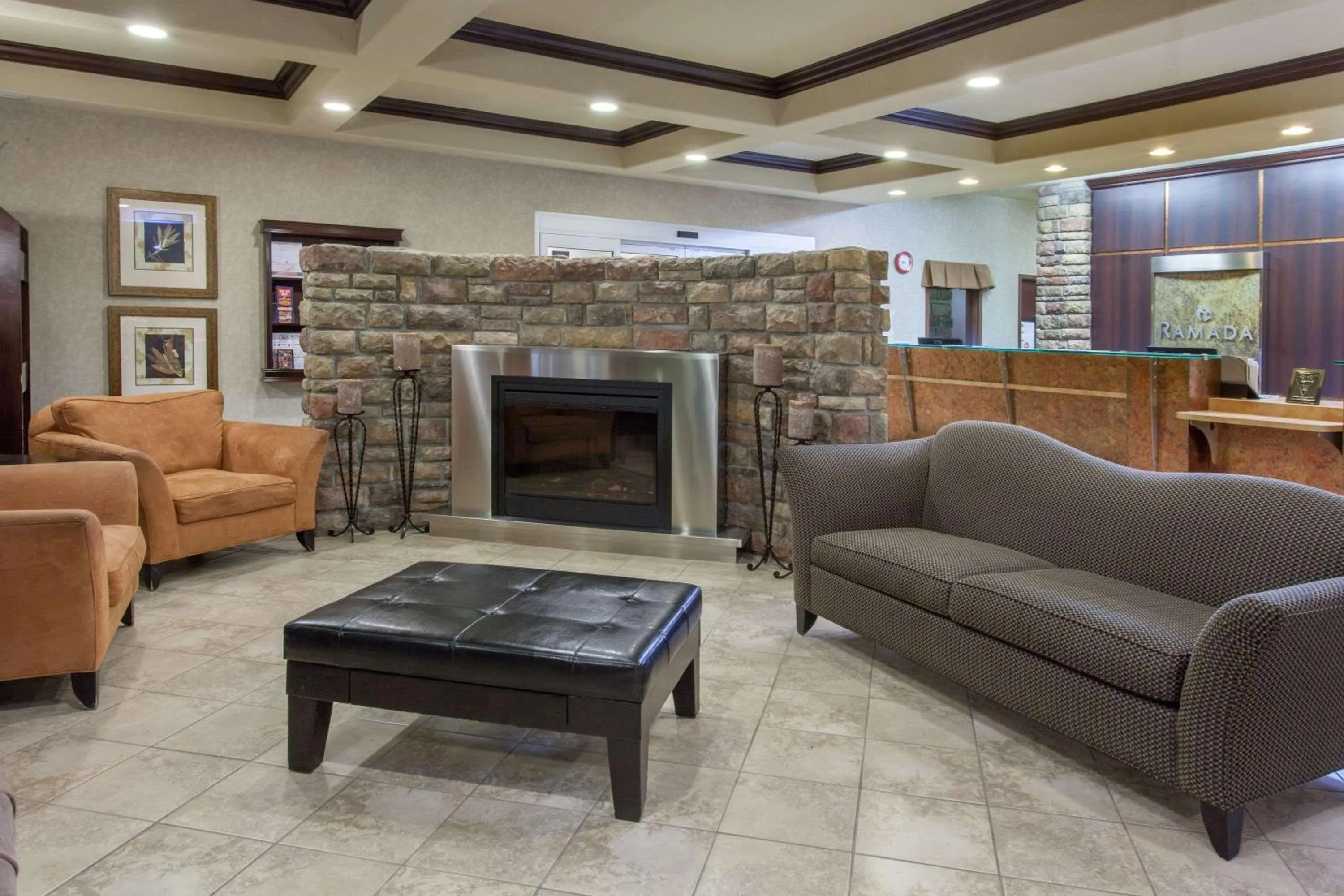 Lobby or reception in Ramada by Wyndham Camrose