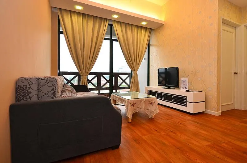 TV and multimedia in Jetty Suites Apartments
