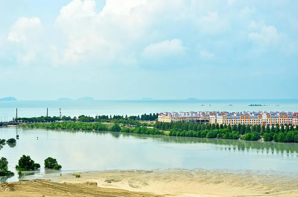 Area and facilities in Jetty Suites Apartments