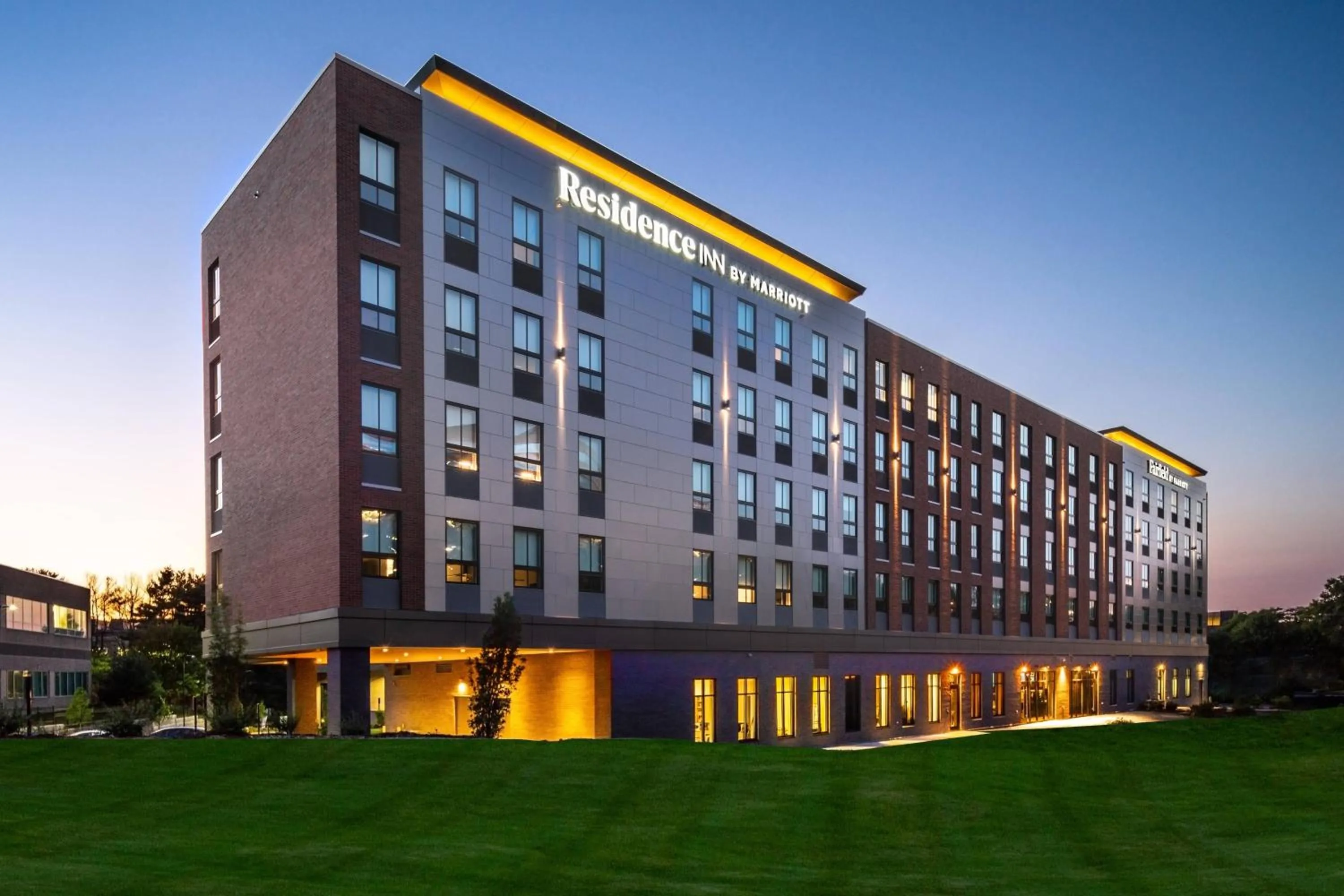 Property building in Residence Inn by Marriott Boston Waltham