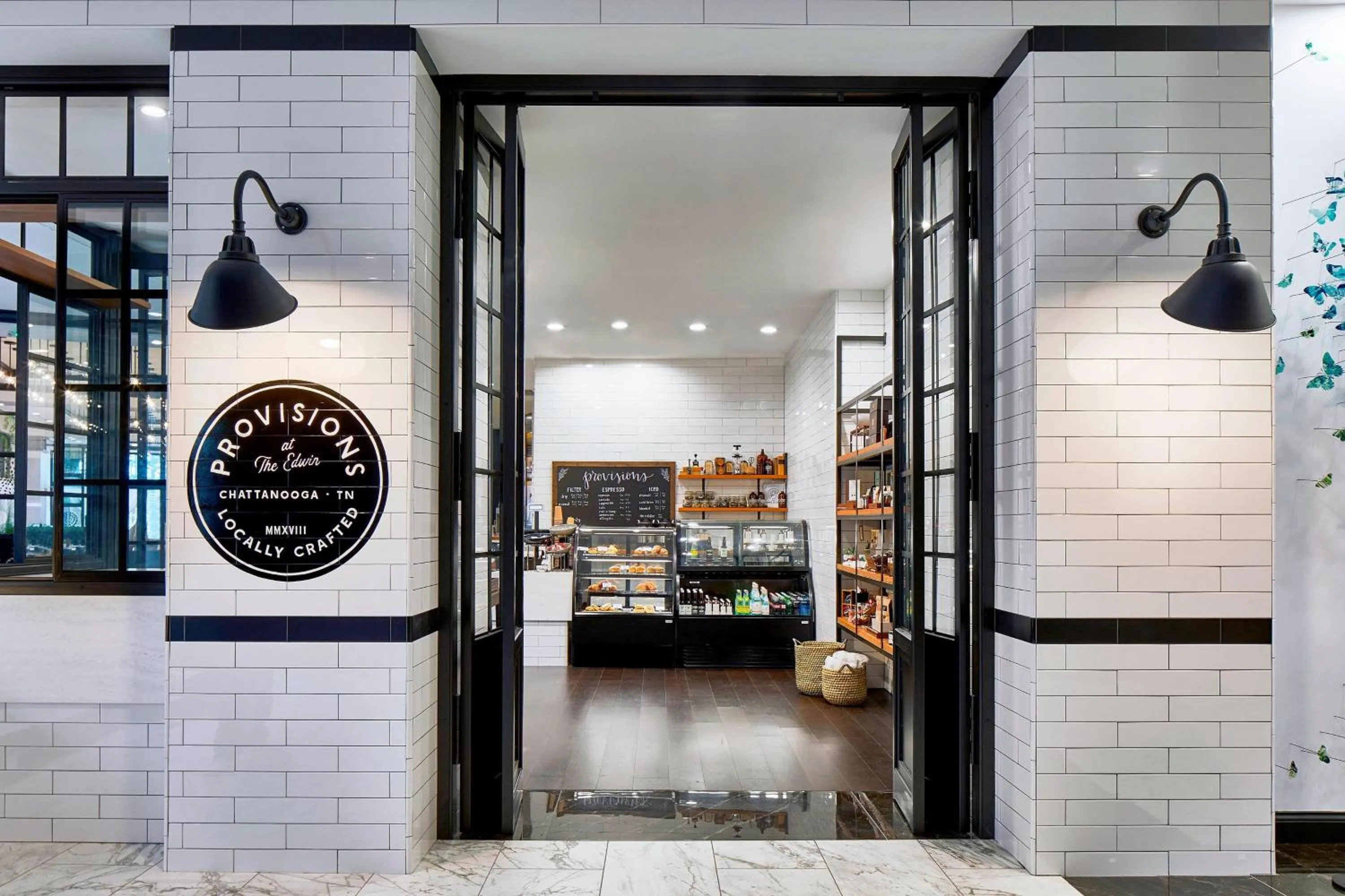 Restaurant/places to eat in The Edwin Hotel, Autograph Collection