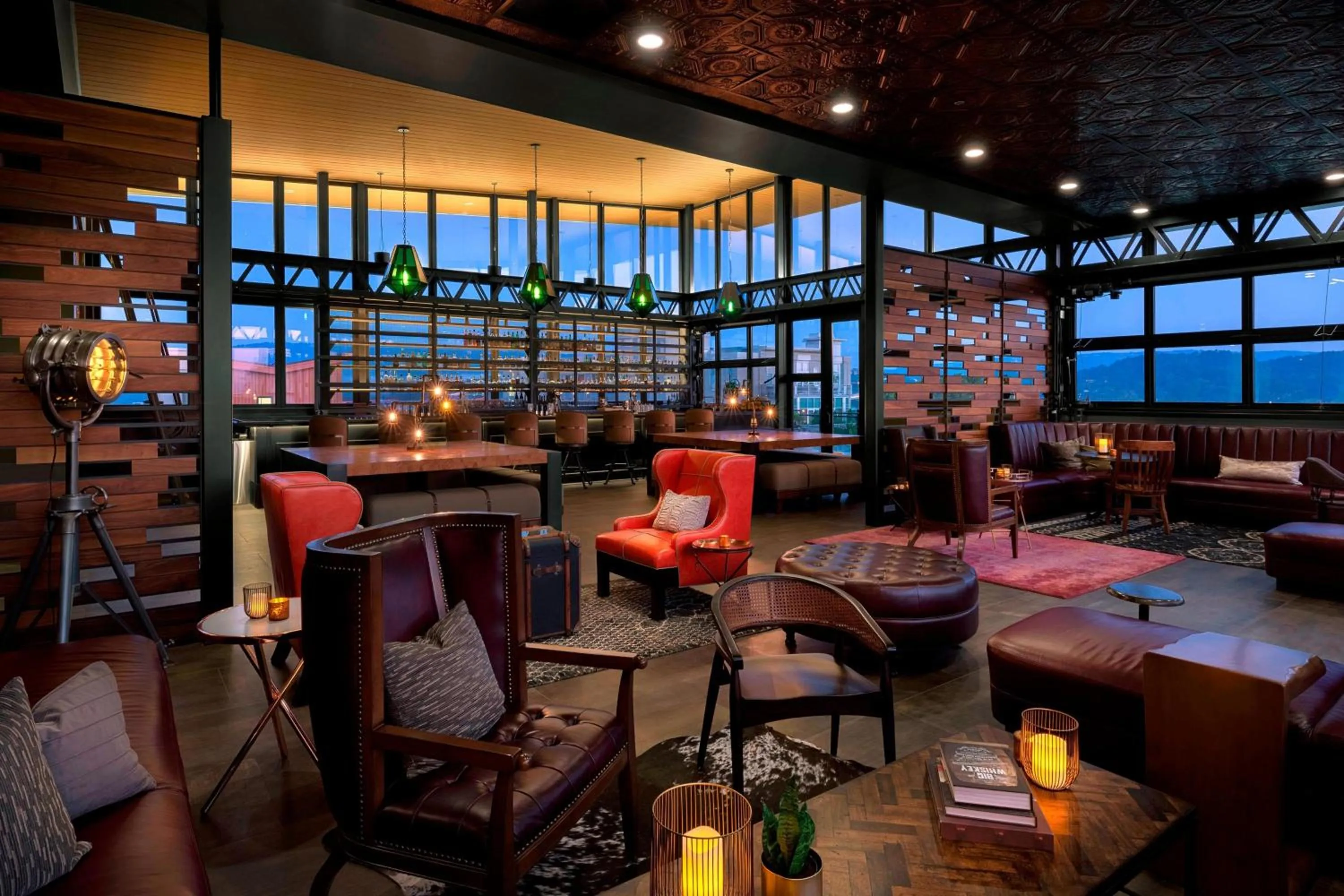 Restaurant/places to eat in The Edwin Hotel, Autograph Collection