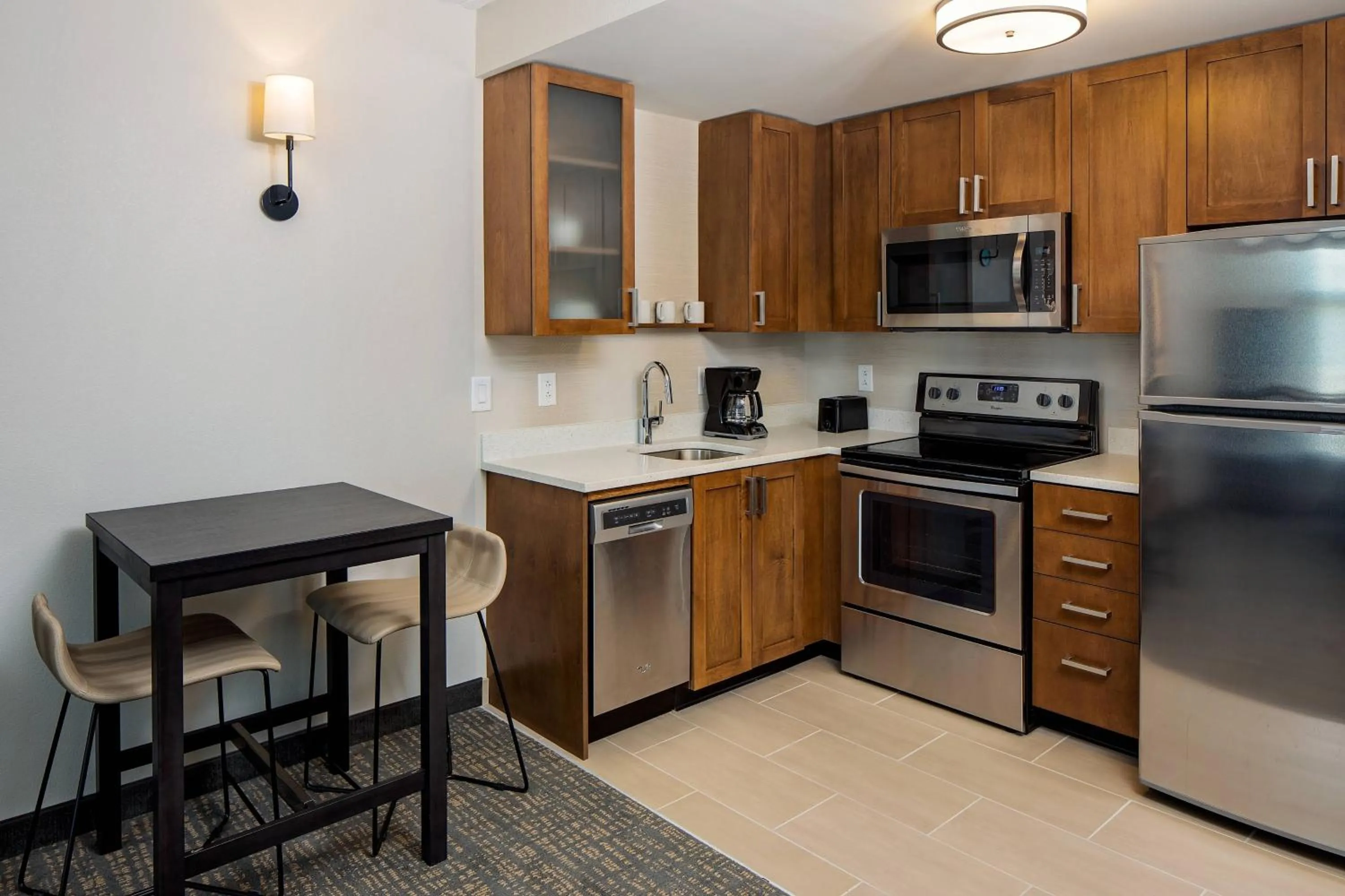 Kitchen or kitchenette in Residence Inn by Marriott Charleston Summerville