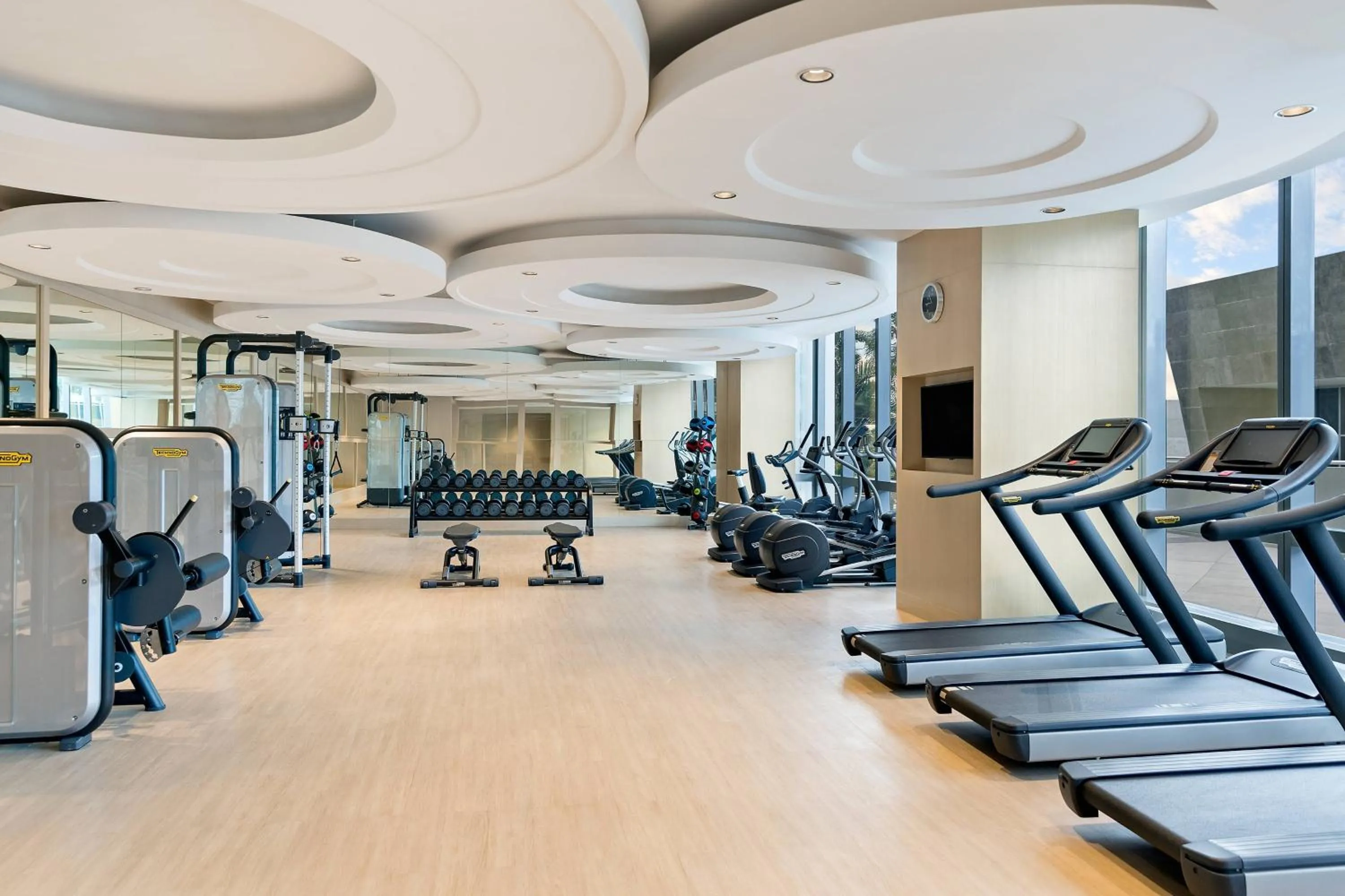 Fitness centre/facilities in Courtyard by Marriott Iloilo