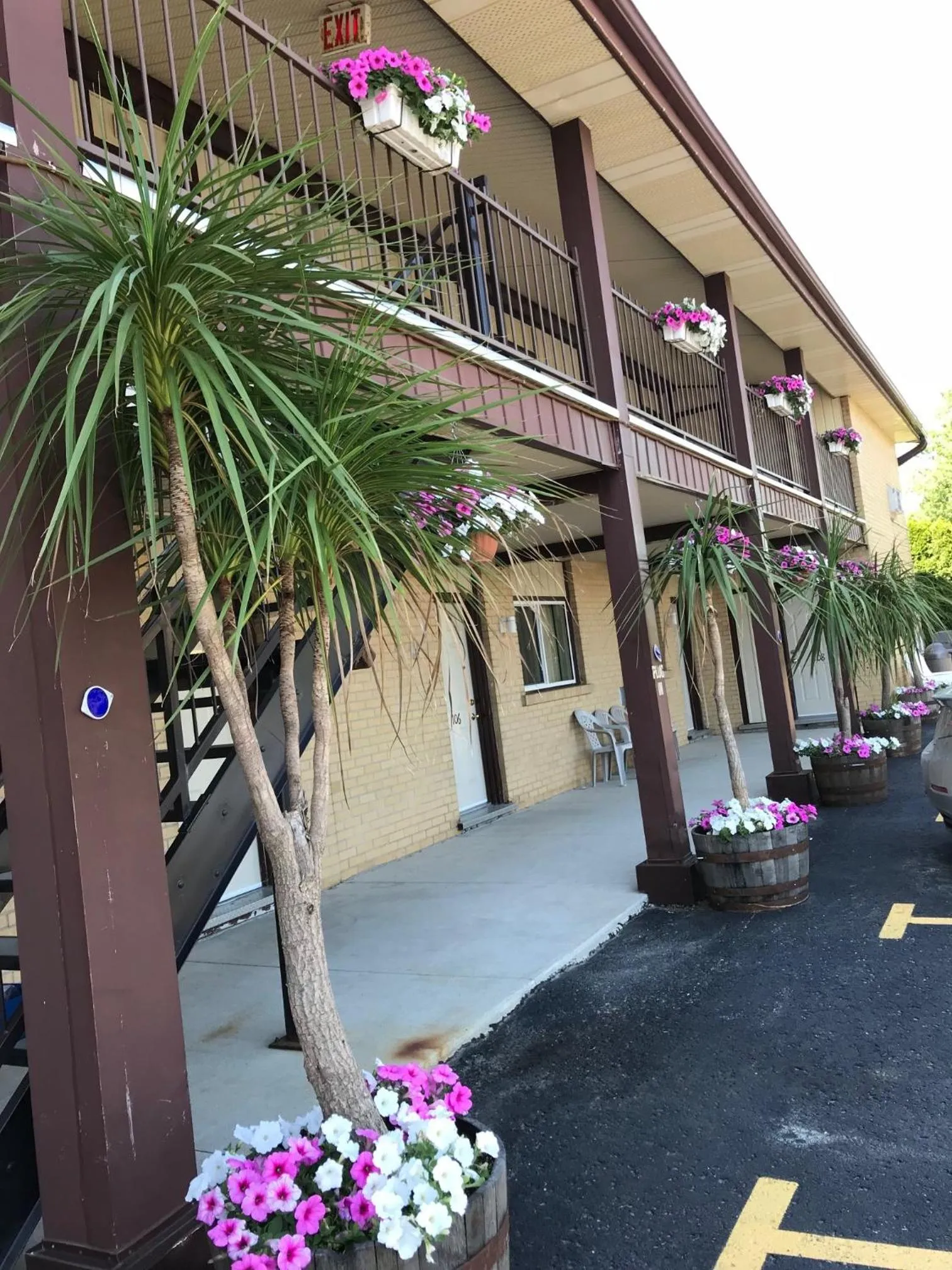 Property building in Country Inn Listowel