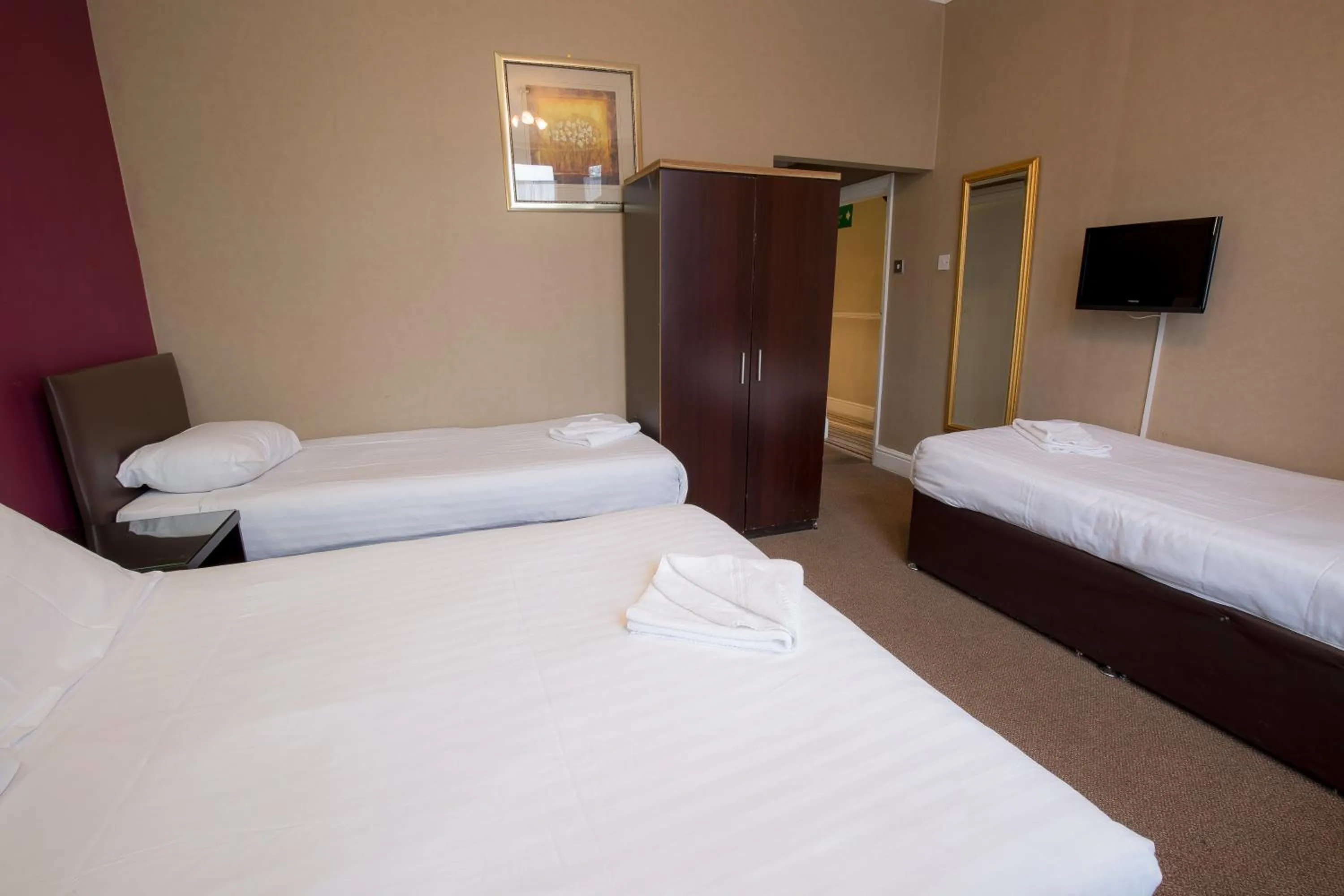 Day in Rossmore Hotel