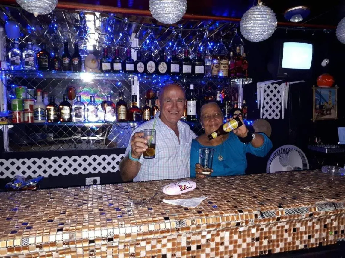 Lounge or bar in Posada Nativa Licy