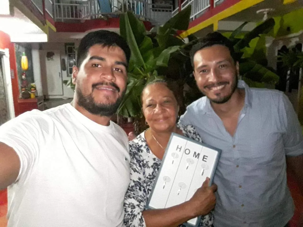 Guests in Posada Nativa Licy