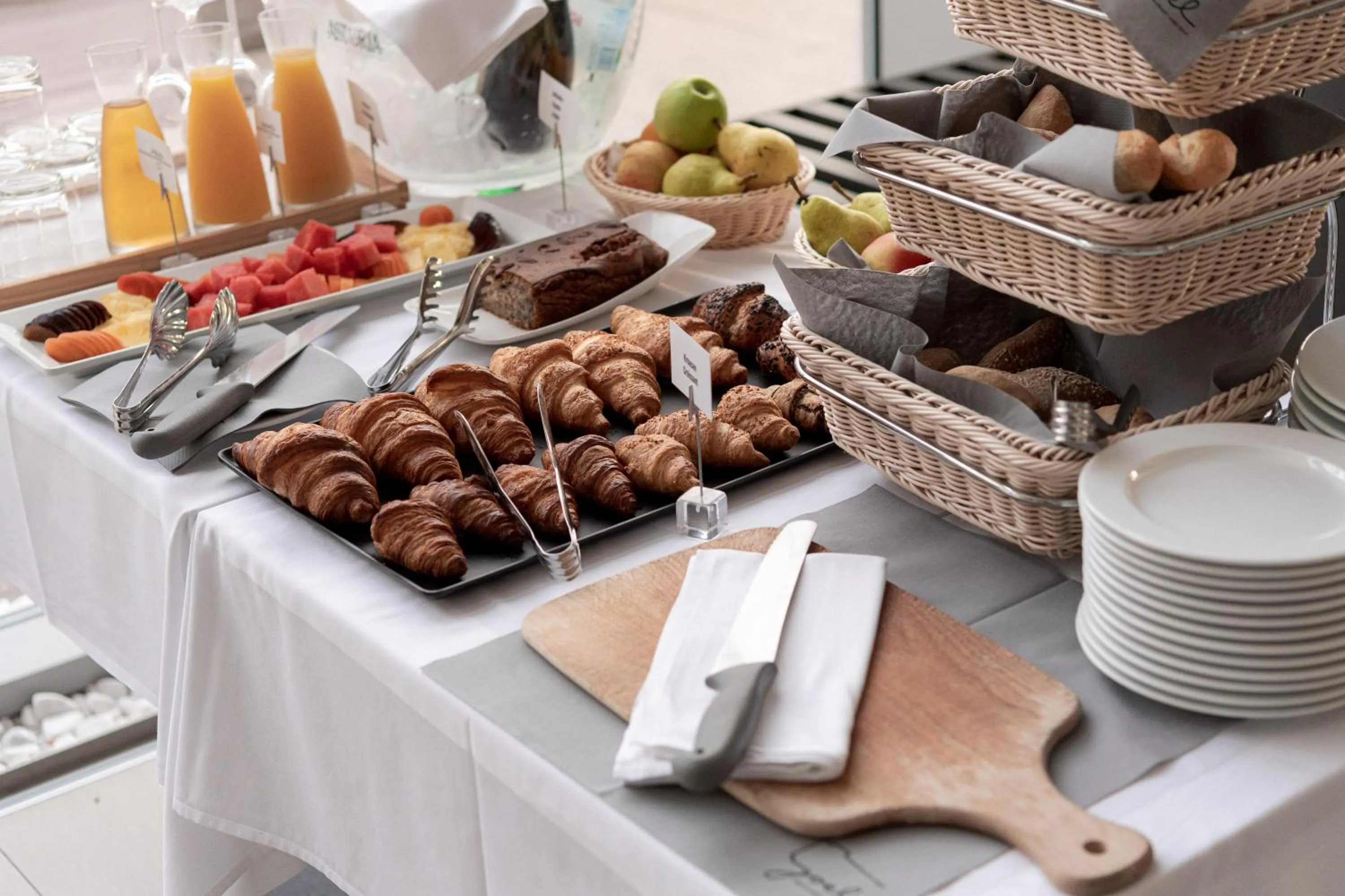 Breakfast in Aparthotel Joel