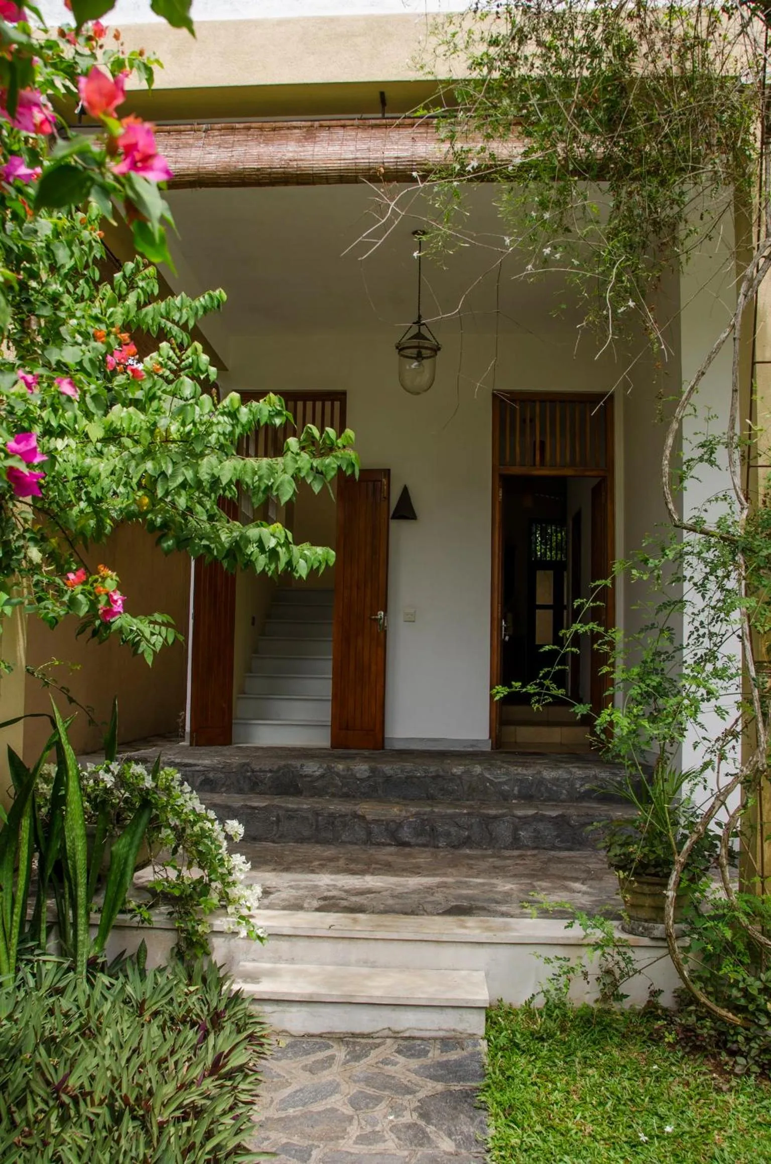Facade/entrance in Villa Tara