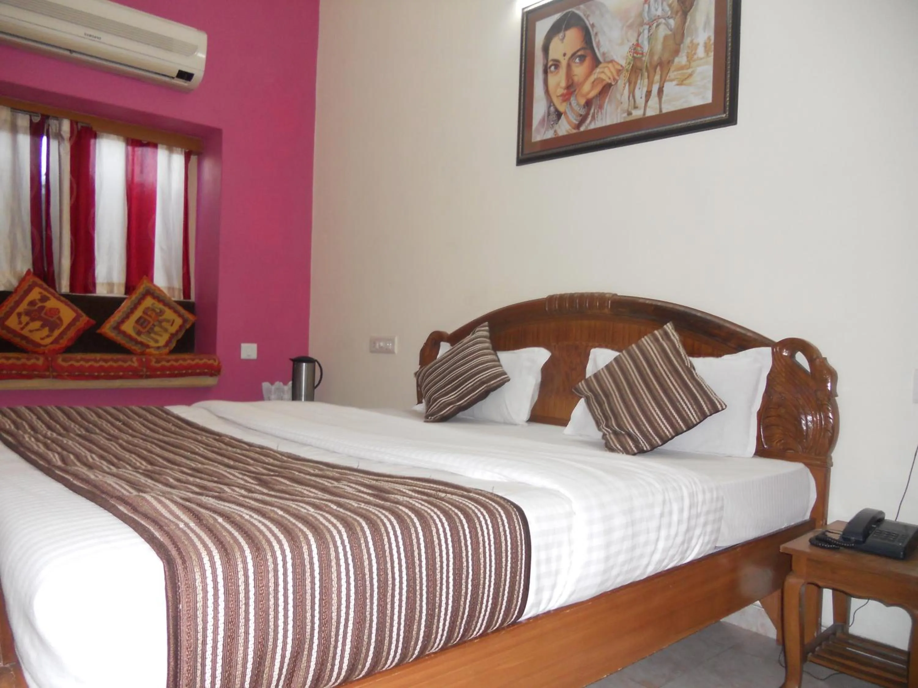 Photo of the whole room in Hotel Imperial