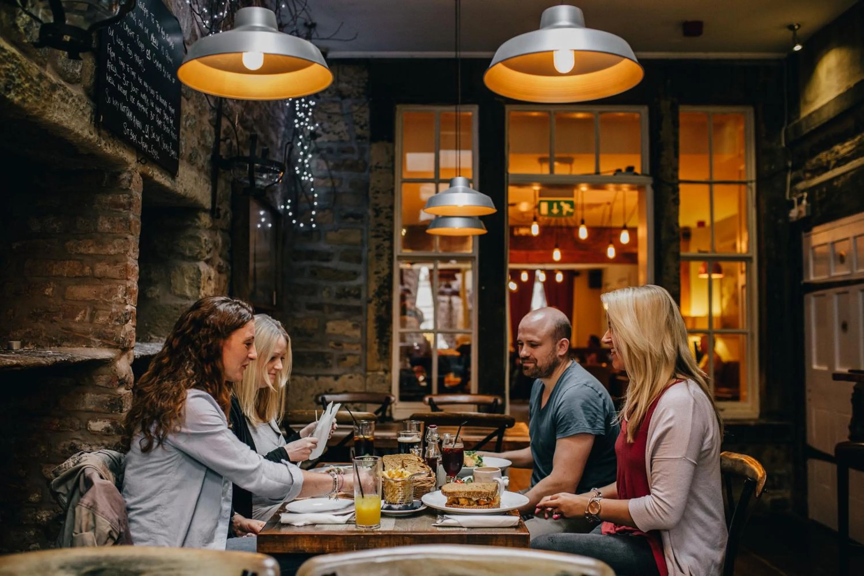 Dinner in The Sun Hotel & Bar