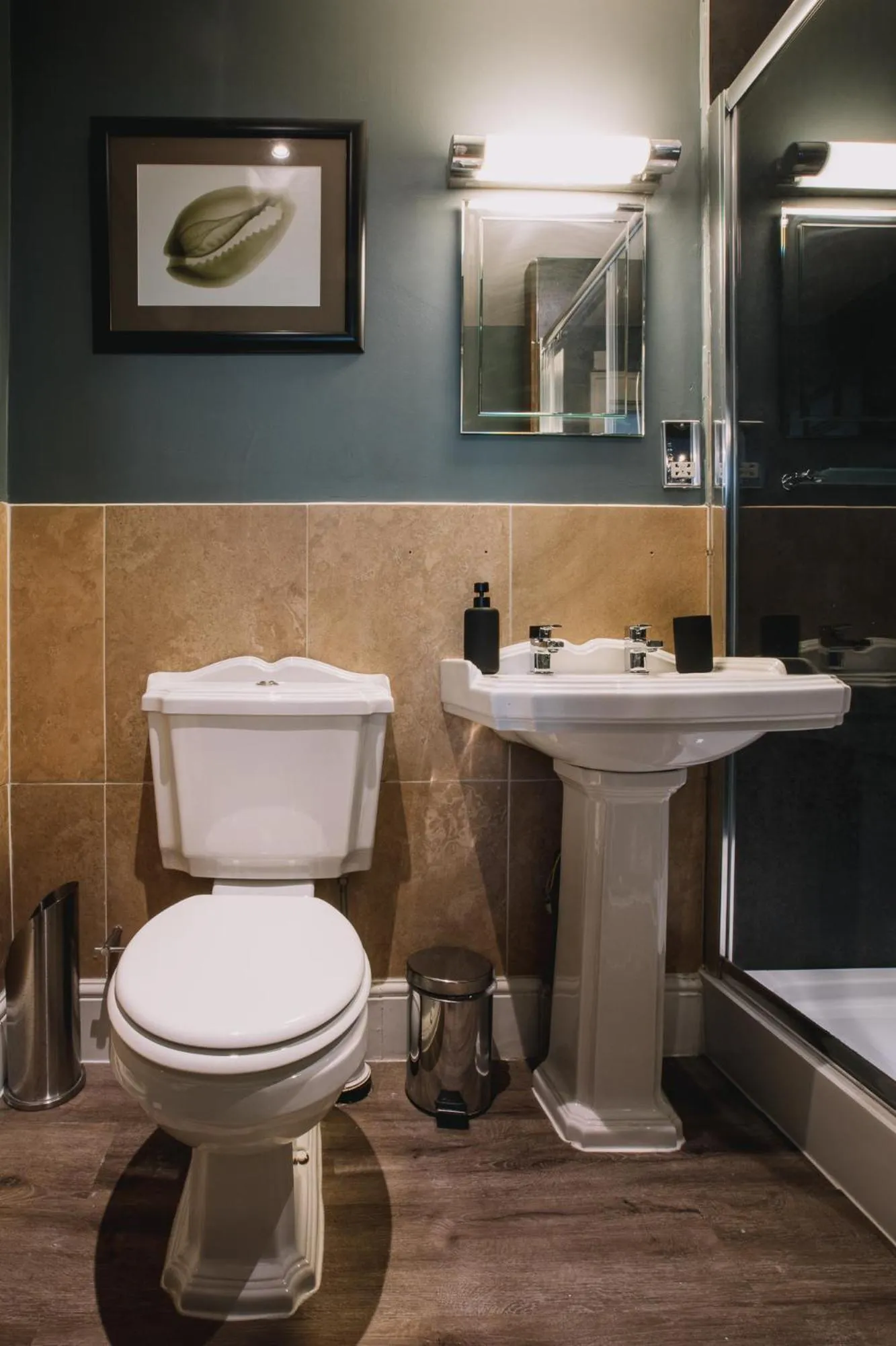 Toilet in The Sun Hotel & Bar