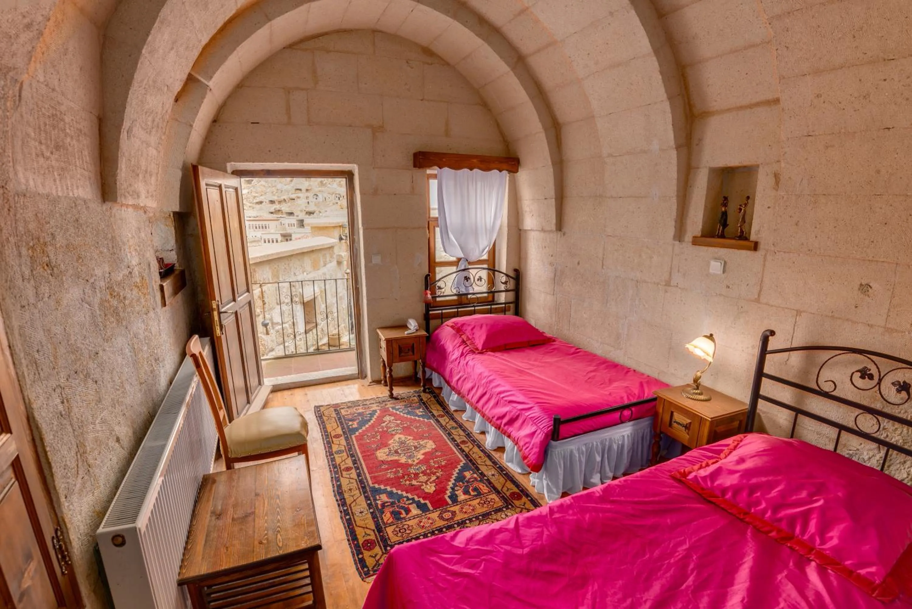 Photo of the whole room, Bed in Hotel Temenni Evi