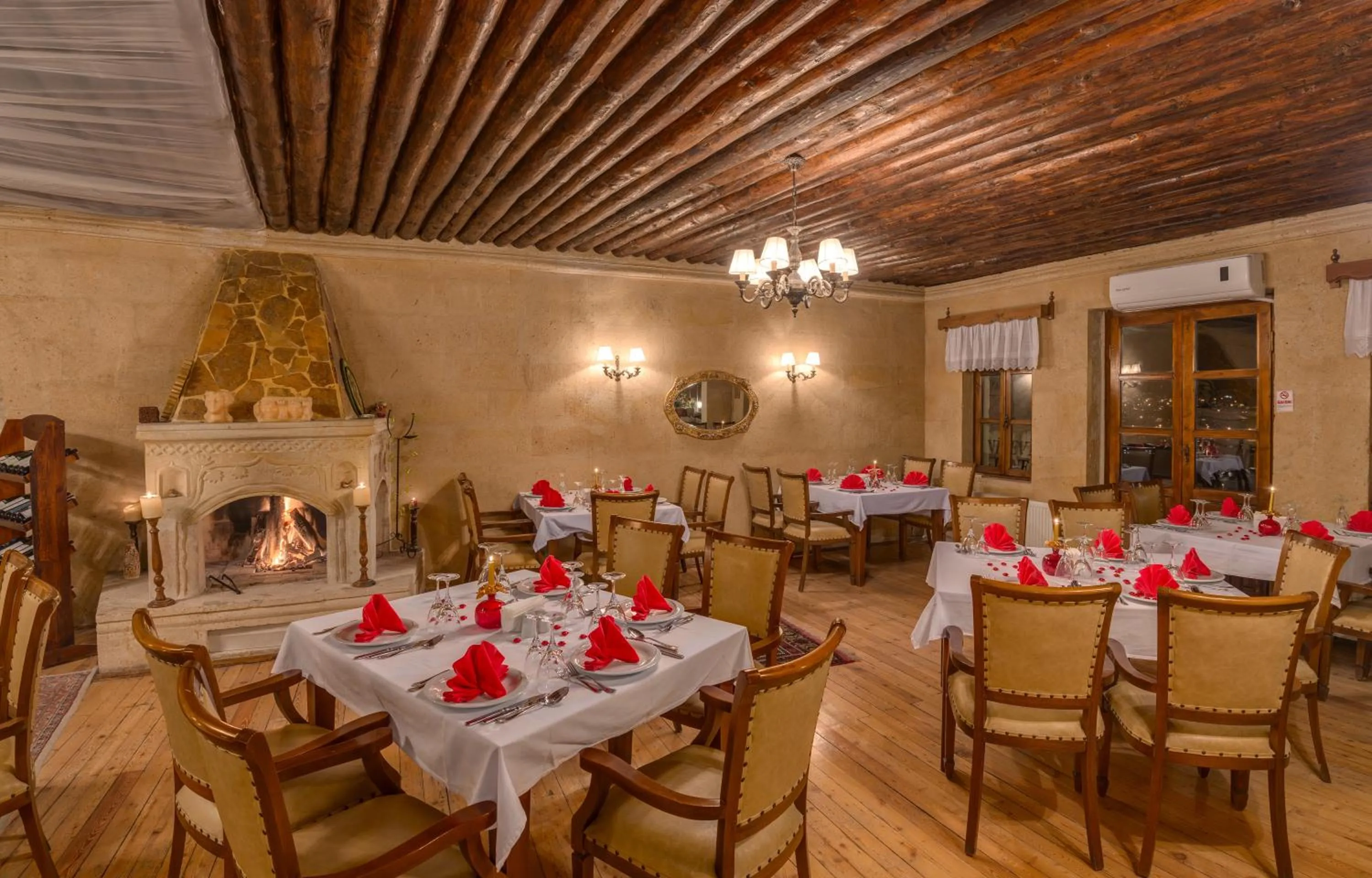Restaurant/places to eat in Hotel Temenni Evi