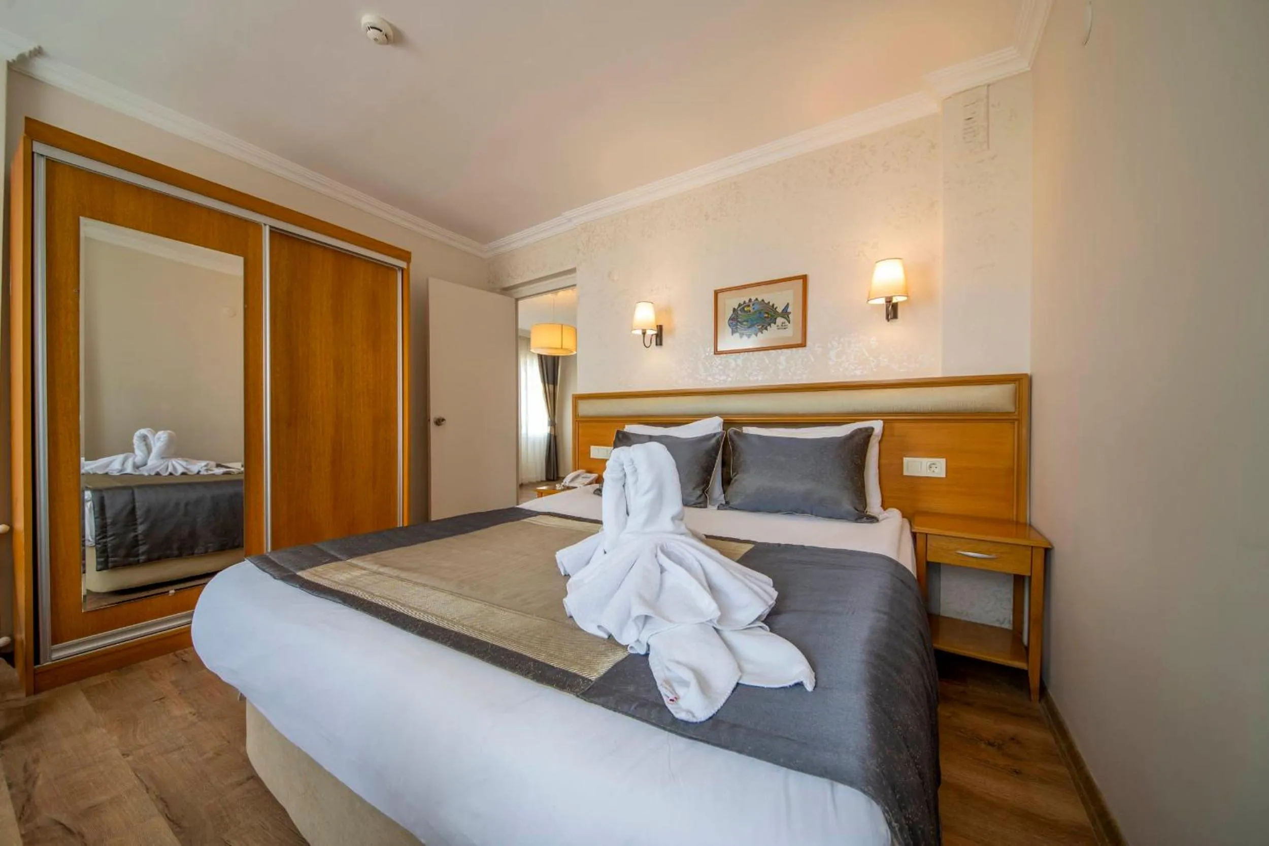 Bedroom, Bed in Çanak Hotel