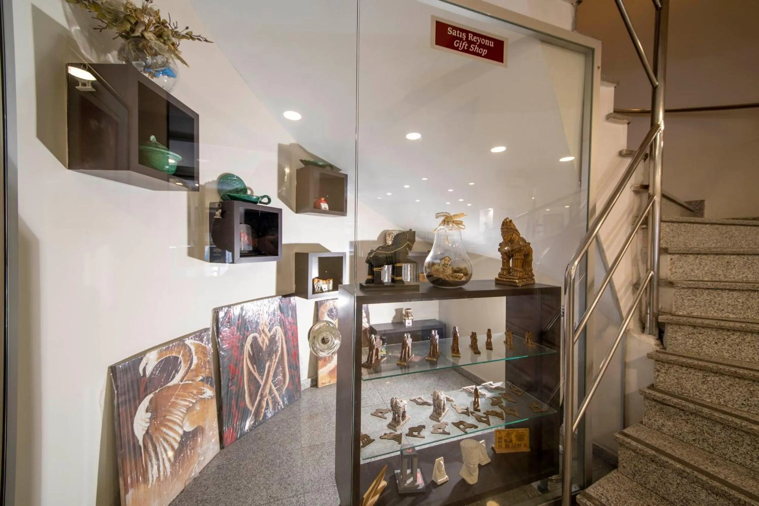 Property building in Çanak Hotel