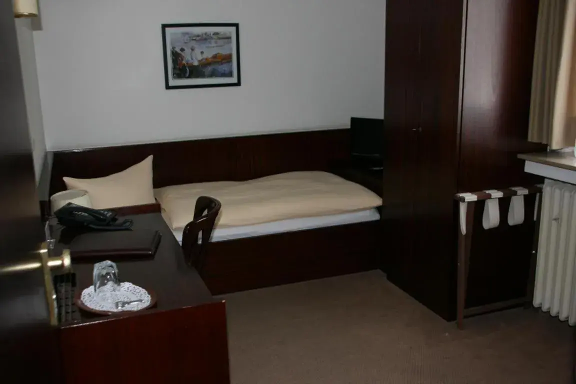 Single Room in Hotel Diening Single Room in Hotel Diening