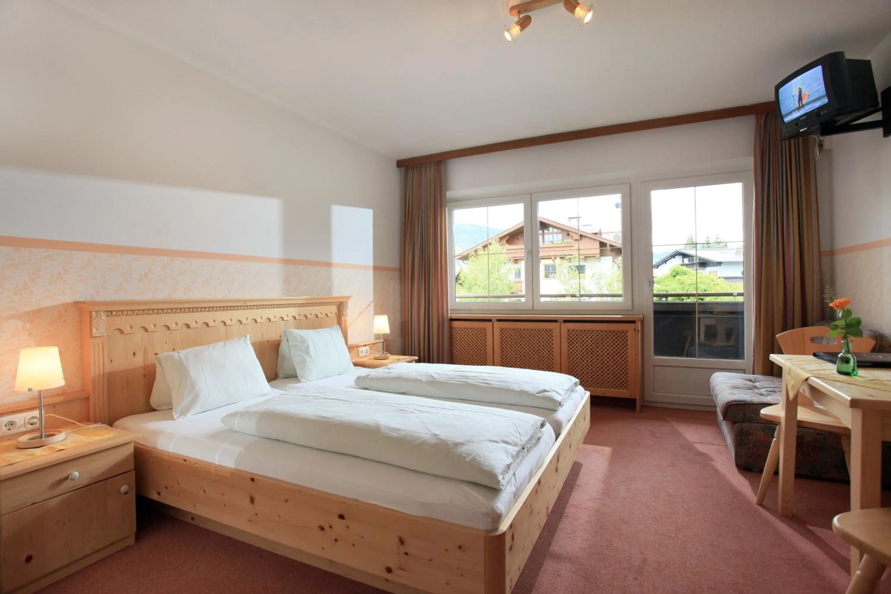 Photo of the whole room in Hotel Post