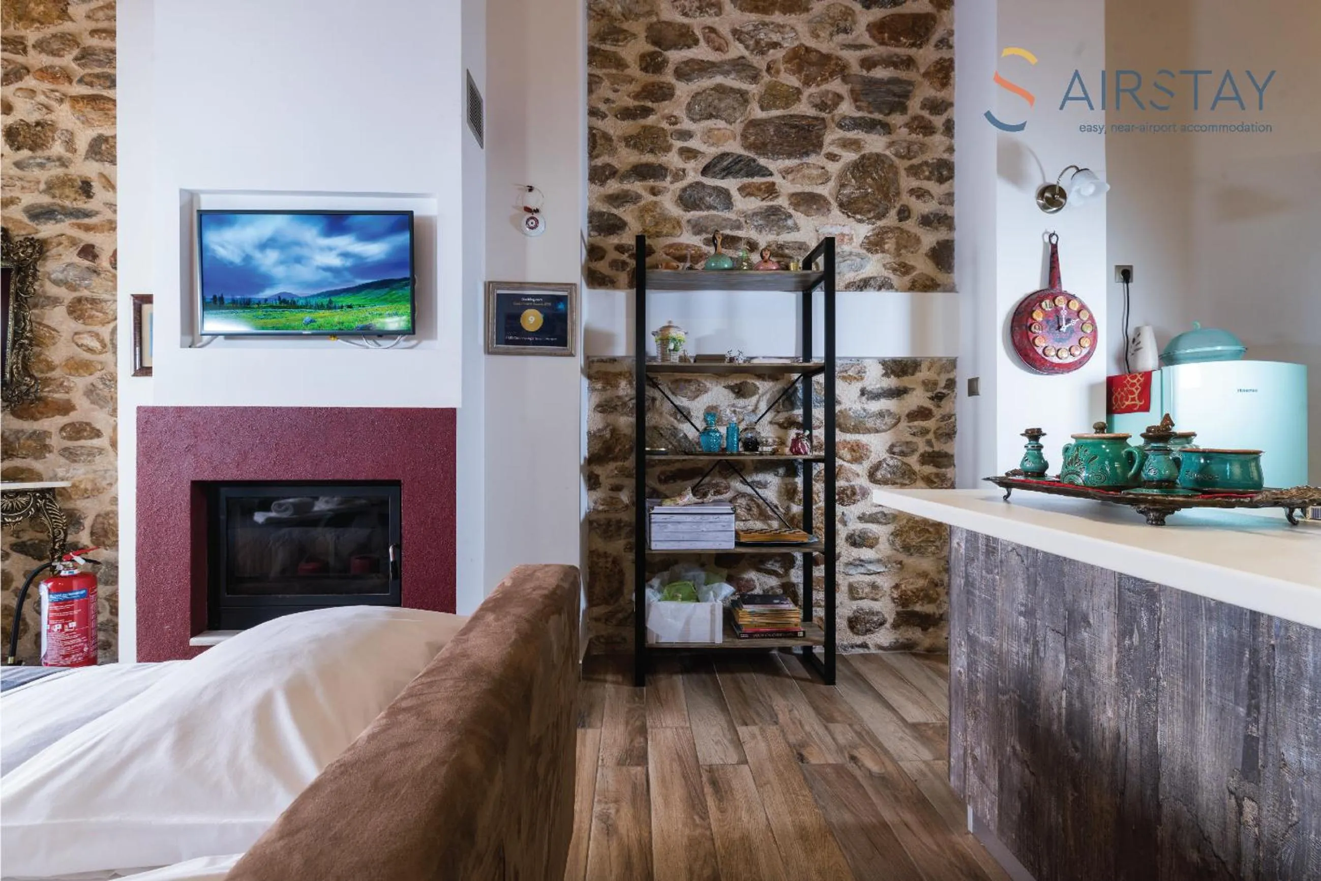 TV and multimedia, Bed in Orianna Apartment Airport by Airstay