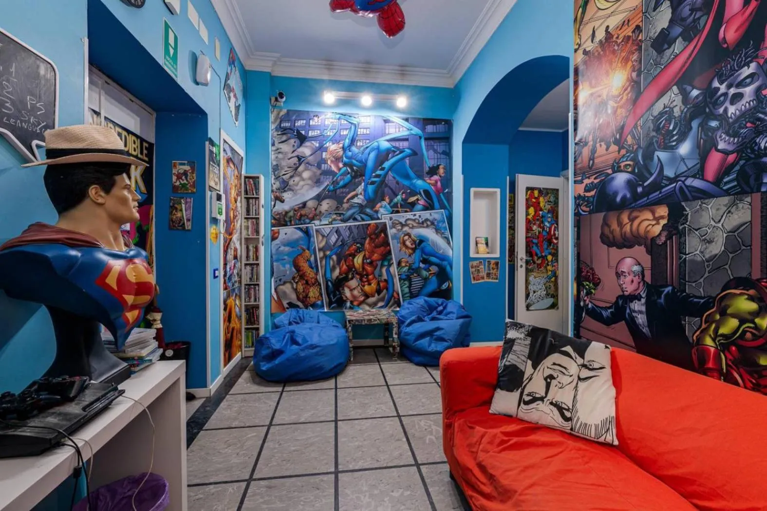 Comics Guesthouse Hostel