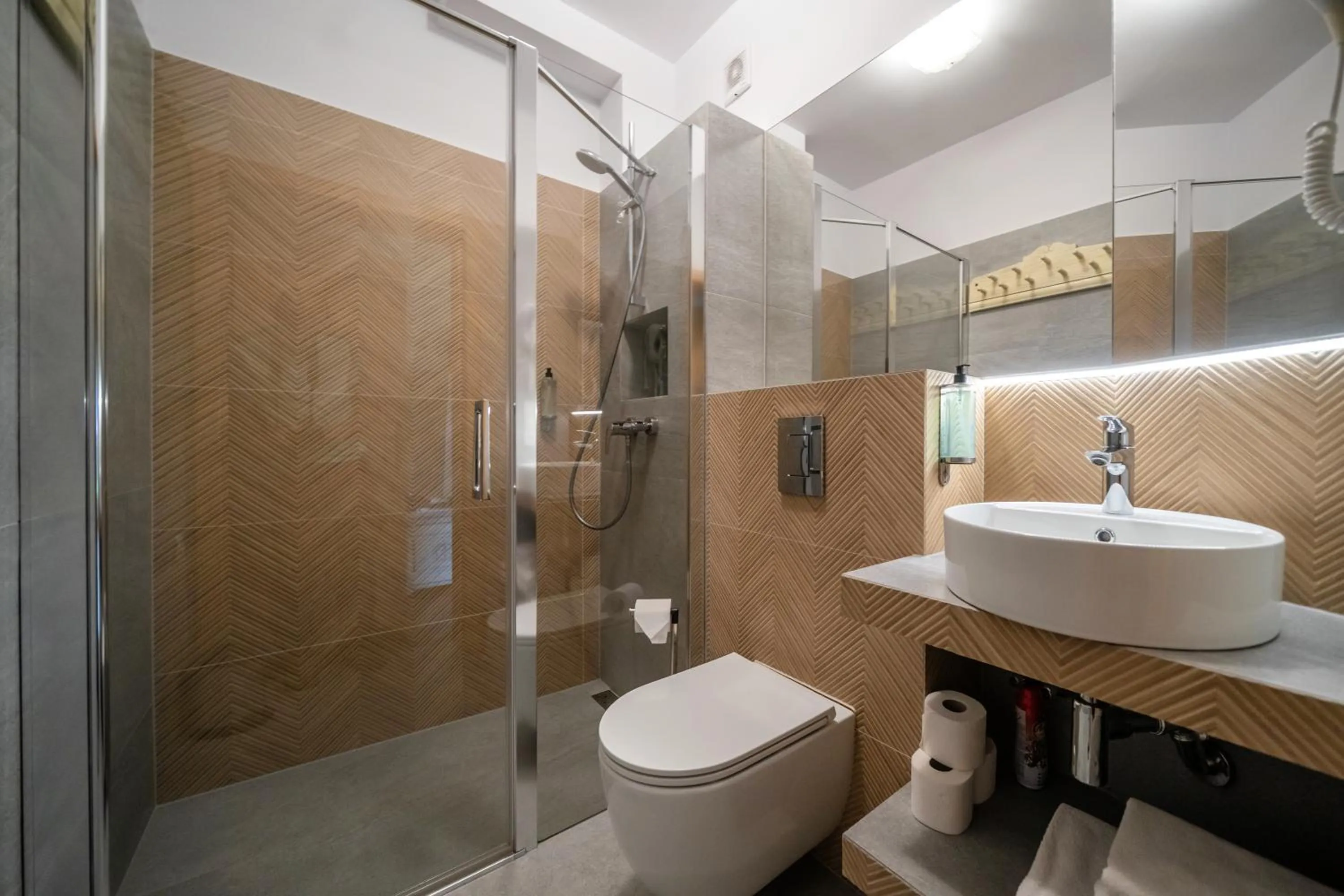 Shower in Butorowy Dwór