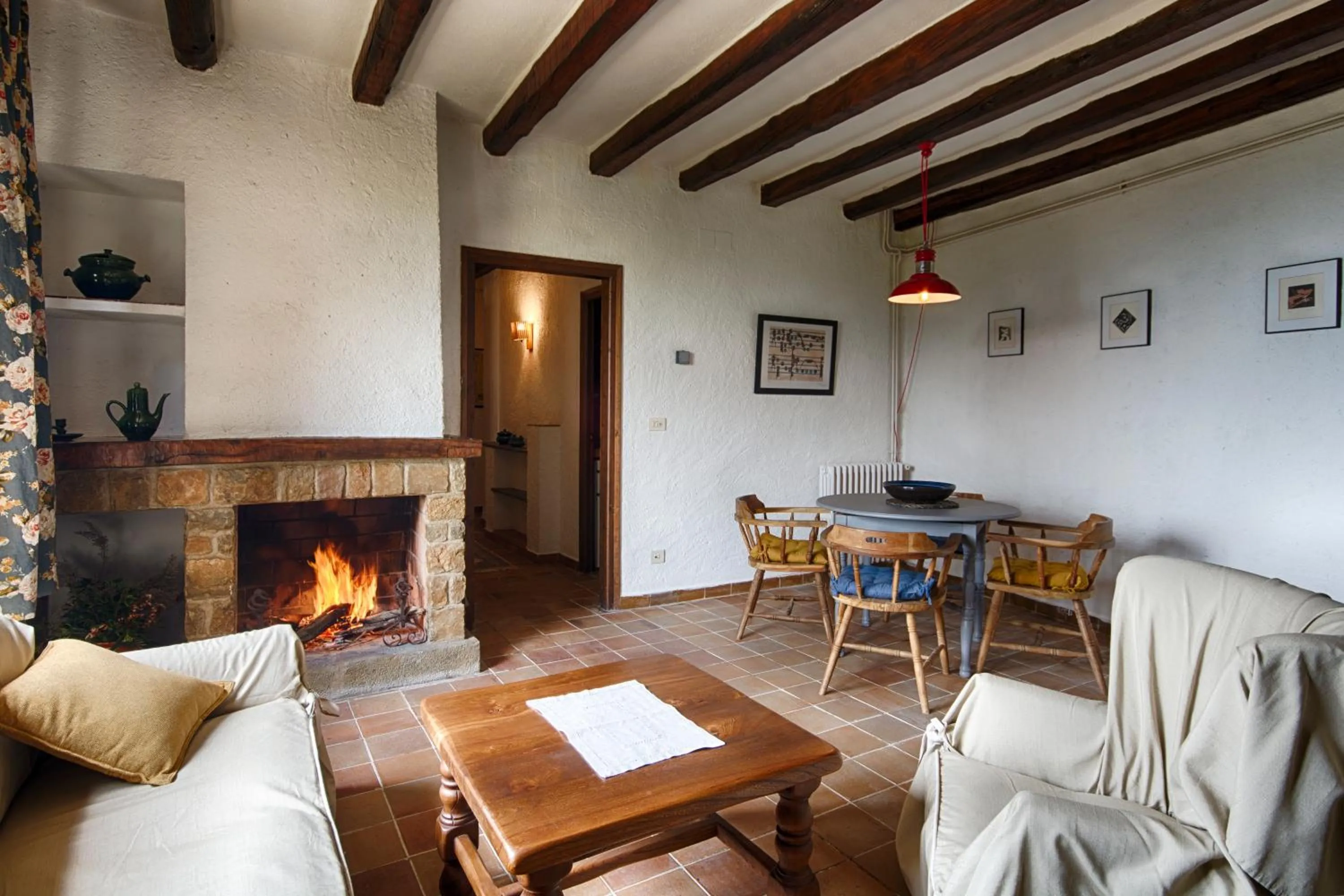 Living room in Masia Can Pou